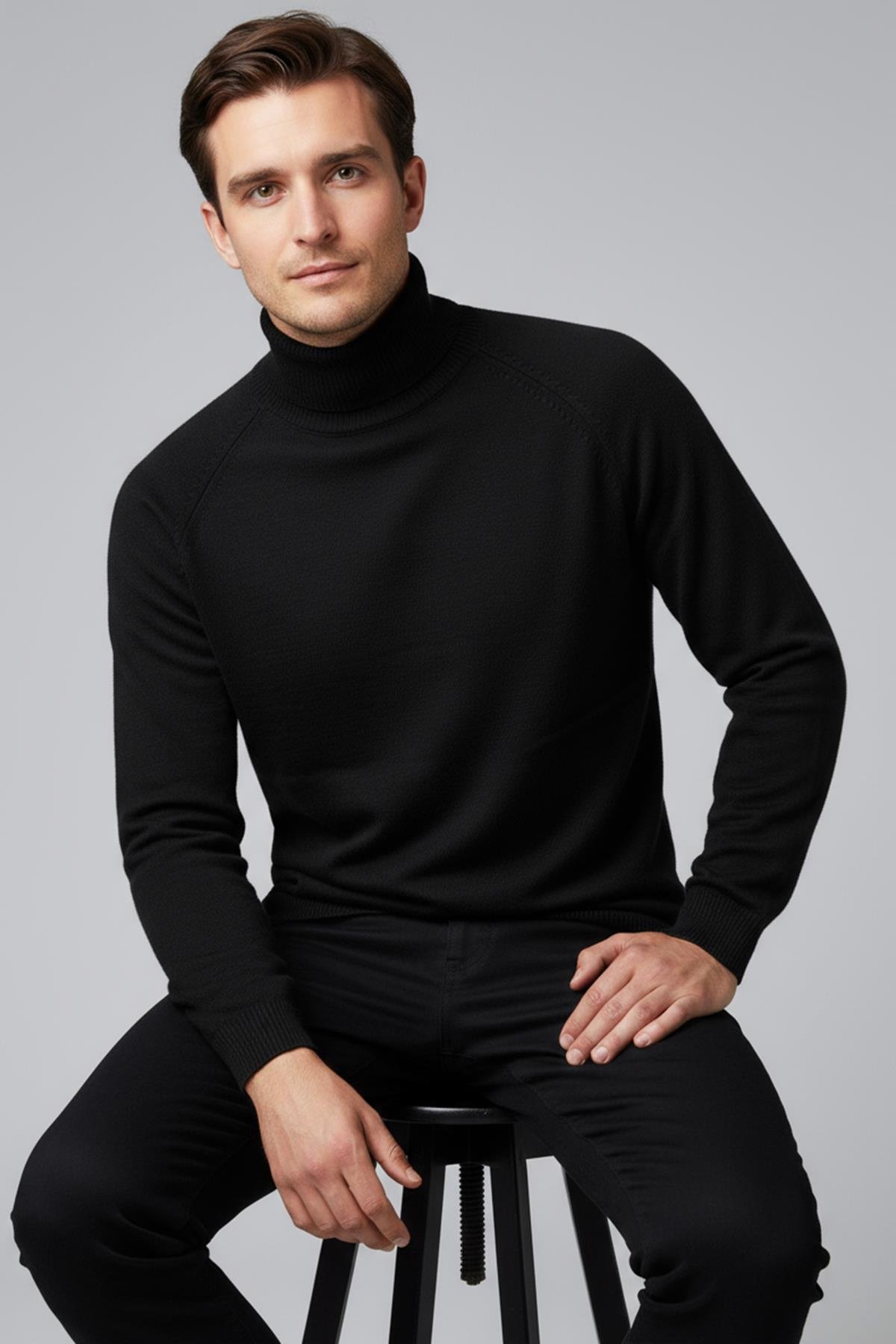 Chuba Erkek Balıkçı Yaka Standart Fit İtalyan Reglan Triko Kazak Siyah 26W2013