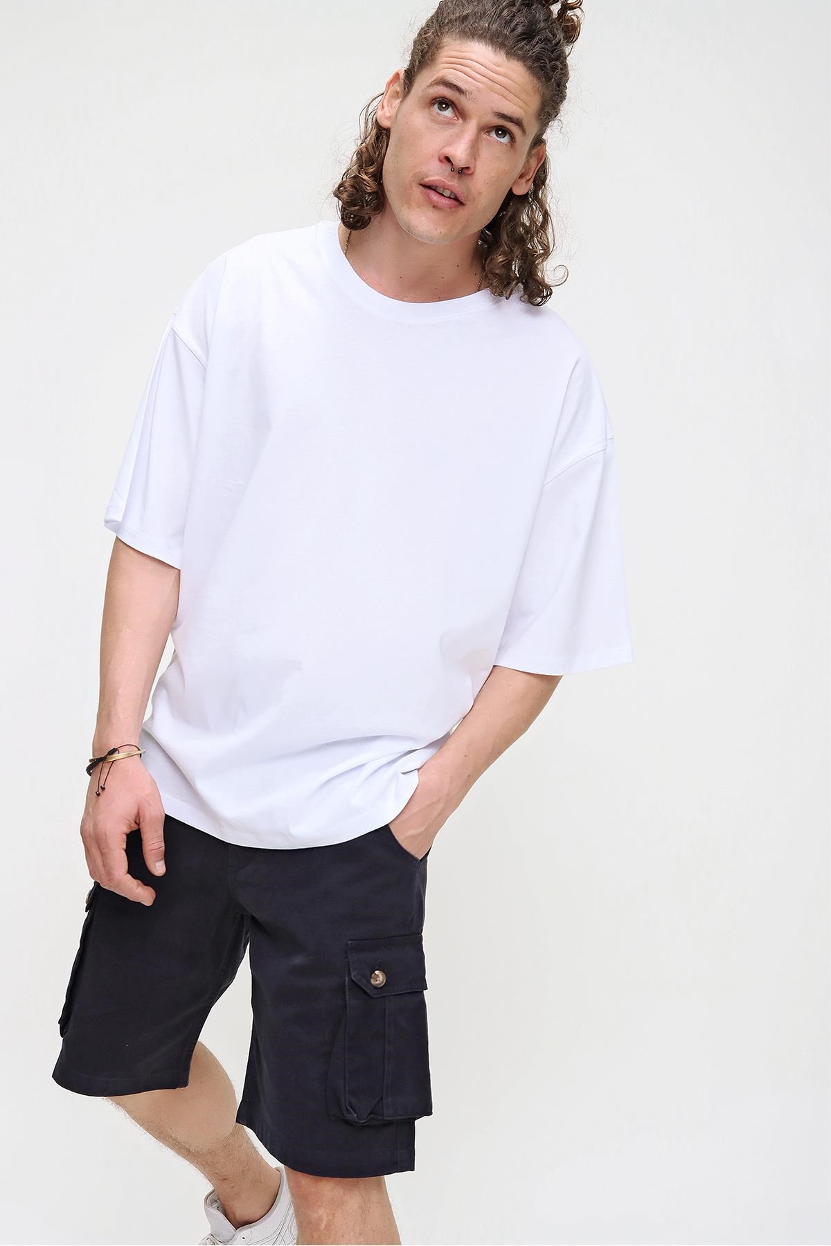 Chuba Erkek Beyaz Bisiklet Yaka Oversize Basic Pamuklu T-Shirt 21S102