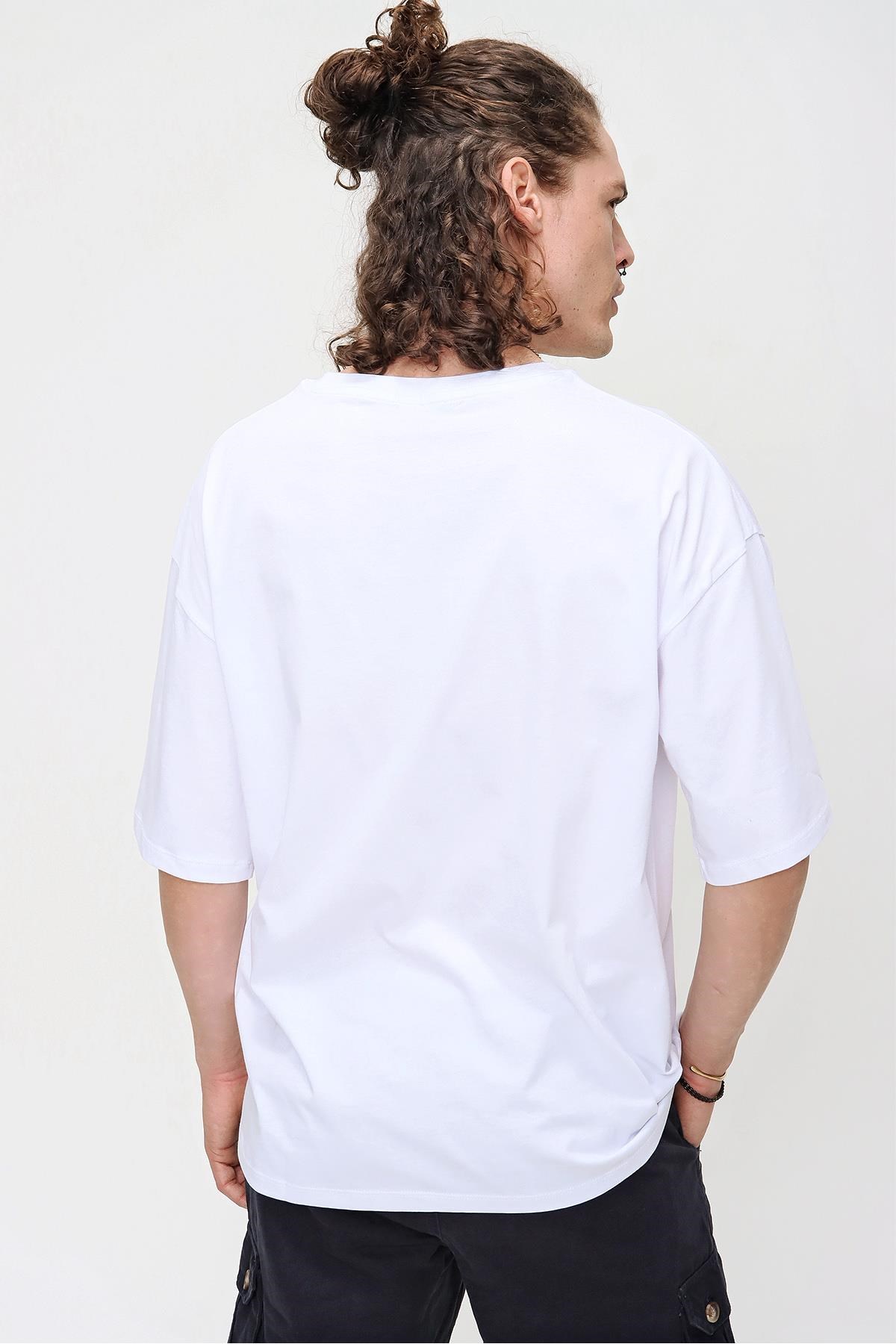Chuba Erkek Beyaz Bisiklet Yaka Oversize Basic Pamuklu T-Shirt 21S102