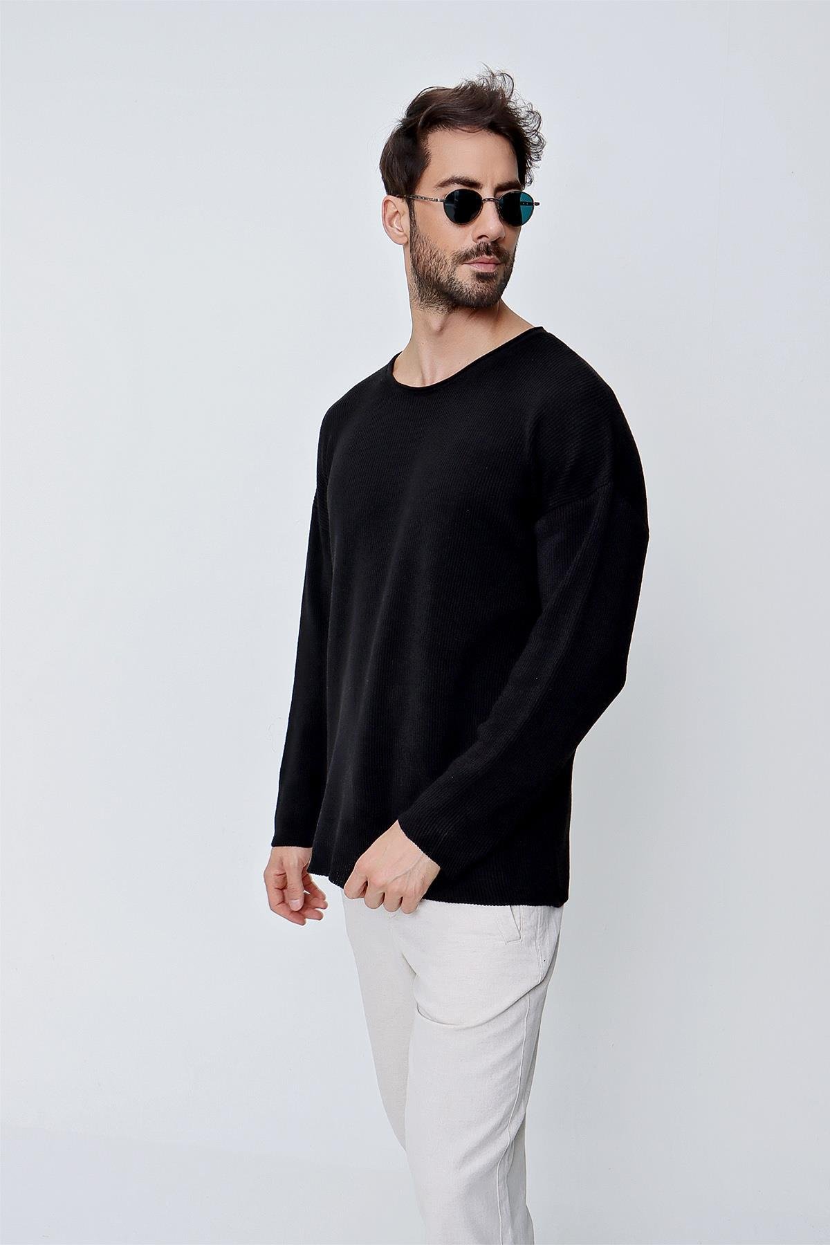 Chuba Erkek Bisiklet Yaka Pamuklu Salaş Triko Kazak Siyah  22SM213