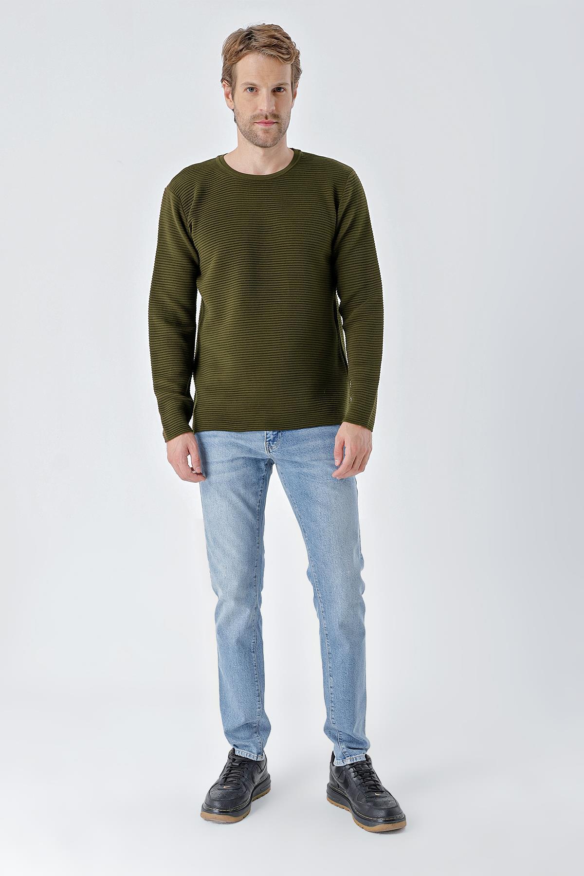 Chuba Erkek Bisiklet Yaka Standart Fit Dokulu Casual Triko Kazak Koyu Haki 24W201