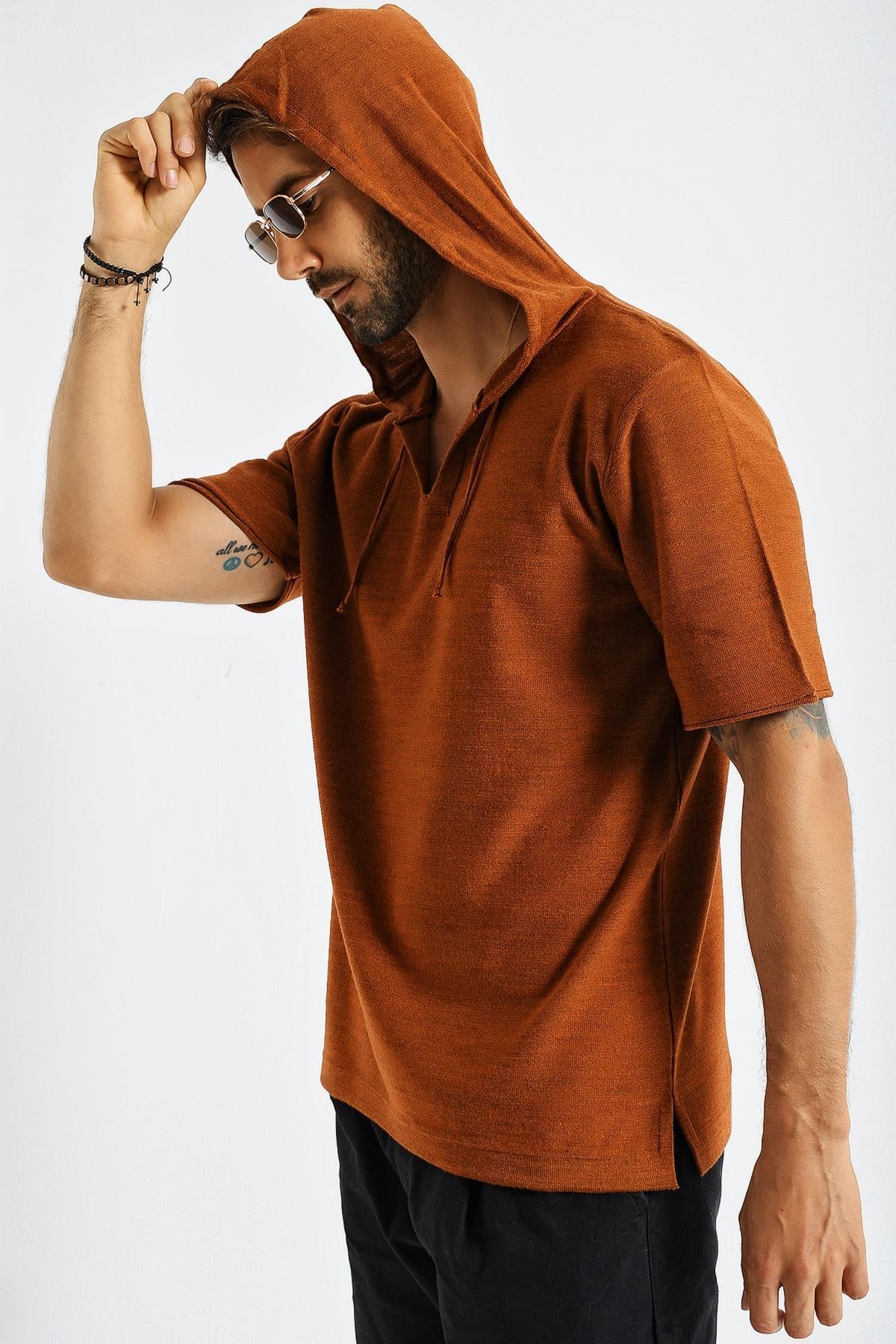 Chuba Erkek Kapüşonlu Kısa Kollu Oversize Triko Kazak 21W302