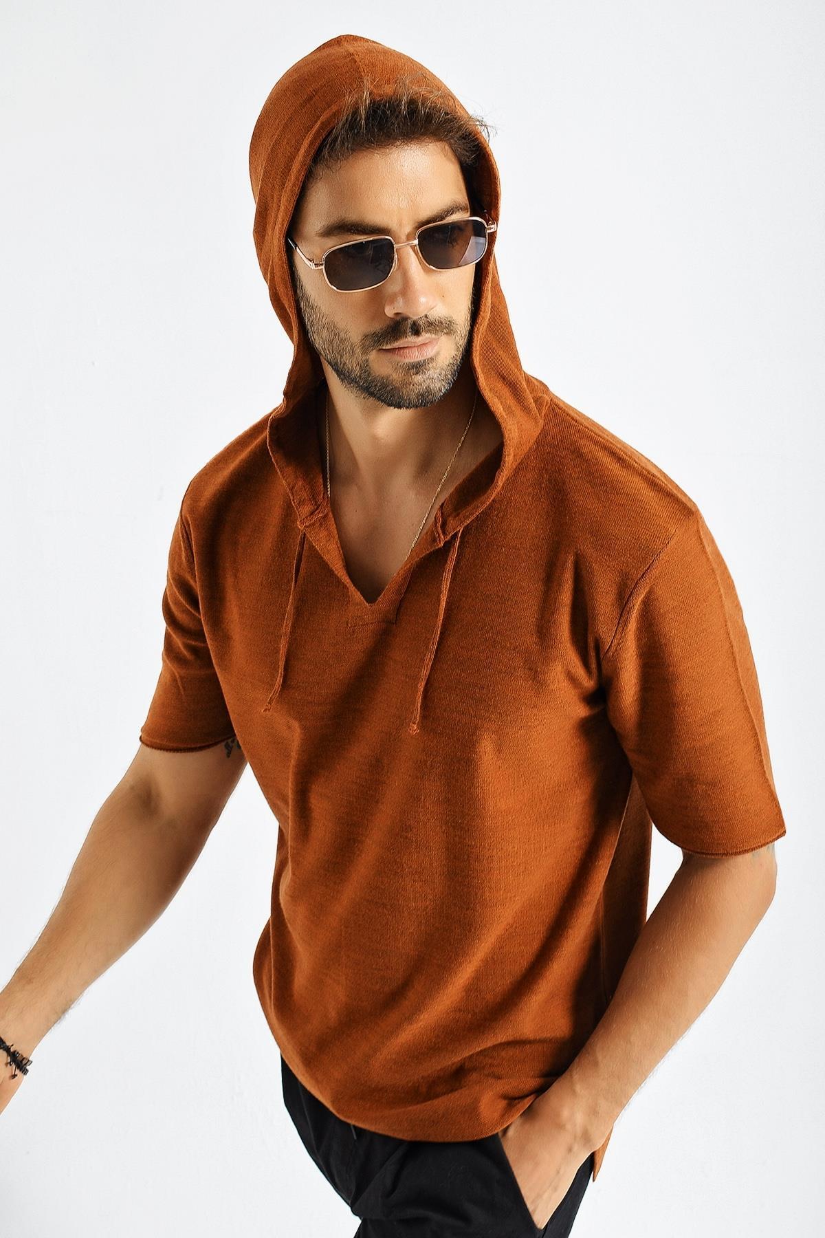 Chuba Erkek Kapüşonlu Kısa Kollu Oversize Triko Kazak 21W302