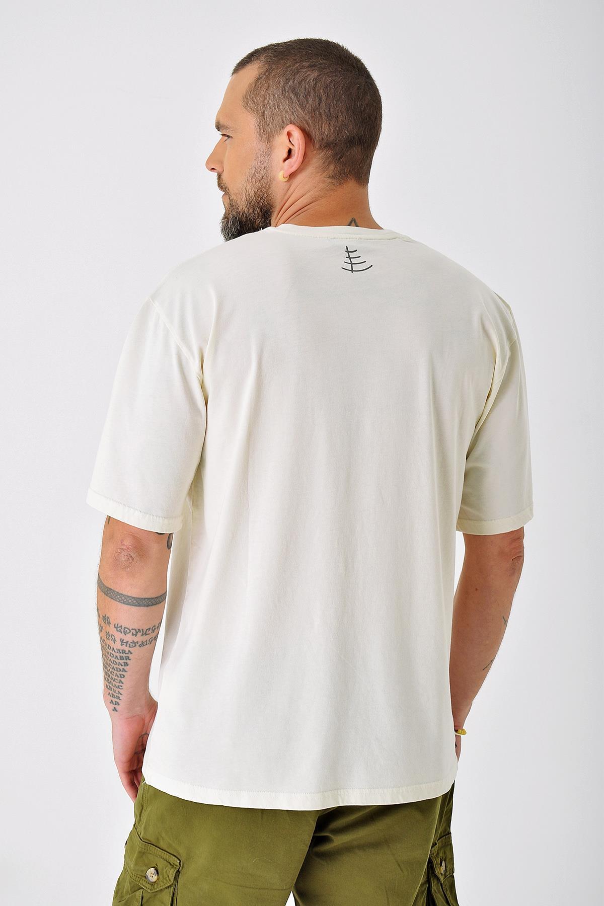 Chuba Erkek Organik Pamuk Bisiklet Yaka Baskılı Rahat Kesim T-Shirt Krem 23S2021