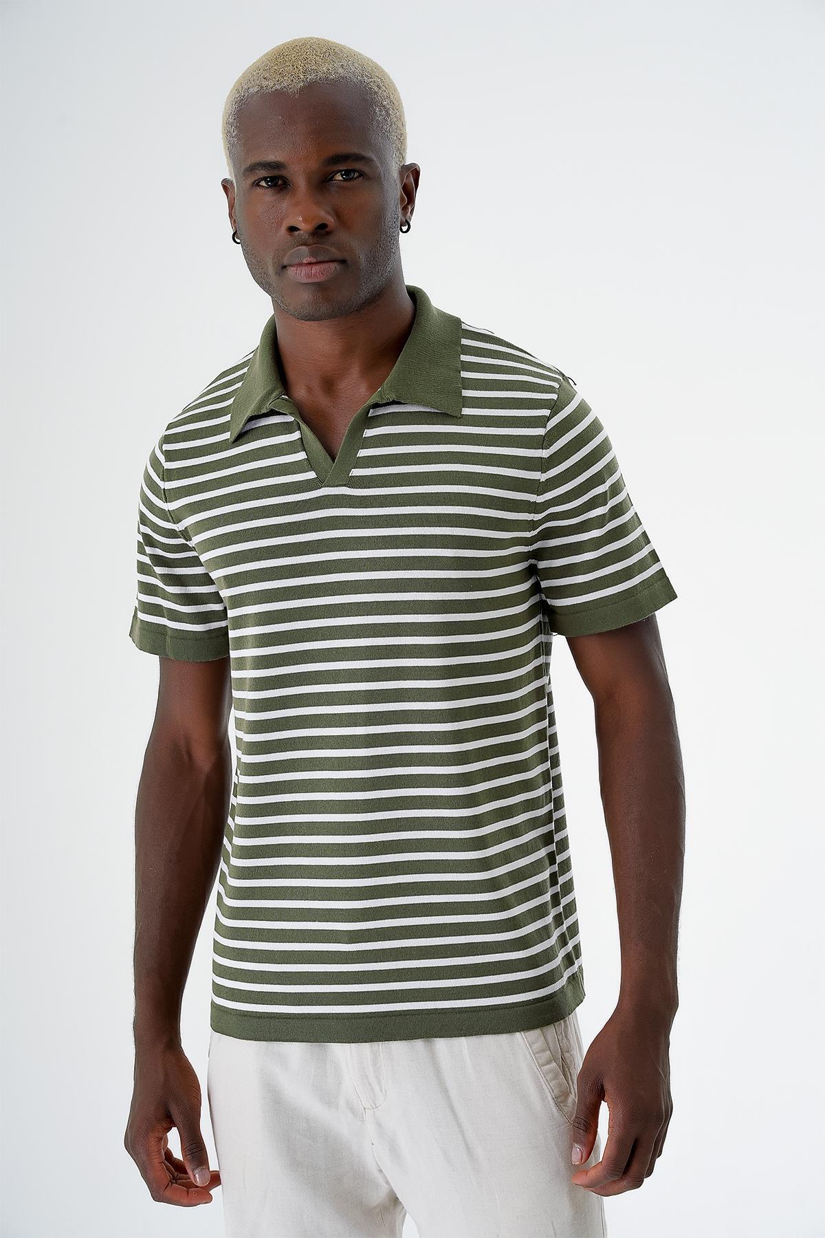 Chuba Erkek Polo Yaka Çizgili Regular Fit İnce Triko T-Shirt Haki-Beyaz 24S263