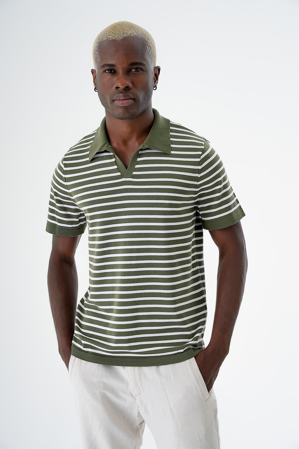 Chuba Erkek Polo Yaka Çizgili Regular Fit İnce Triko T-Shirt Haki-Beyaz 24S263
