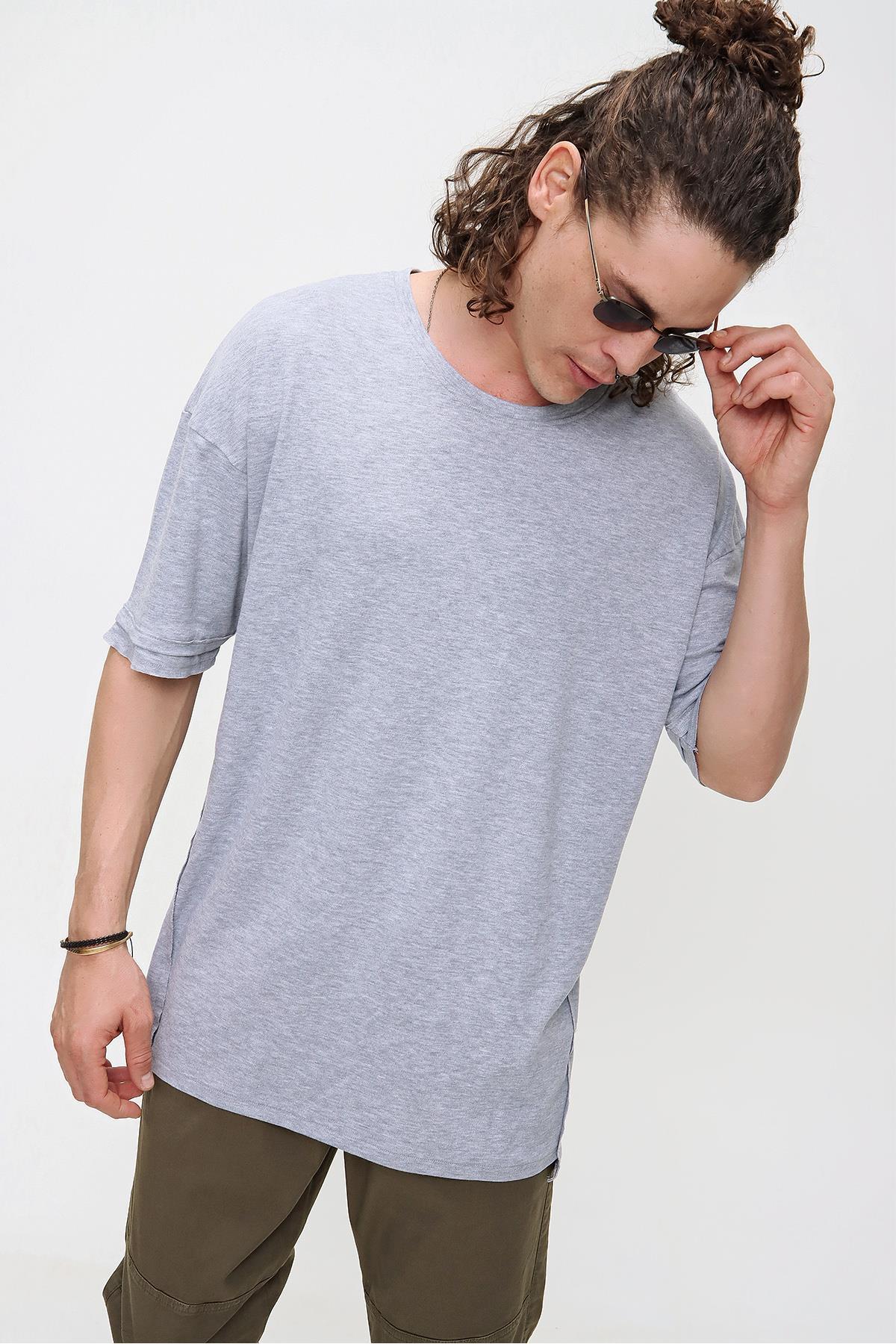 Chuba Erkek Premium Bisiklet Yaka Dokulu Oversize Spor Kesim t-Shirt 21S105
