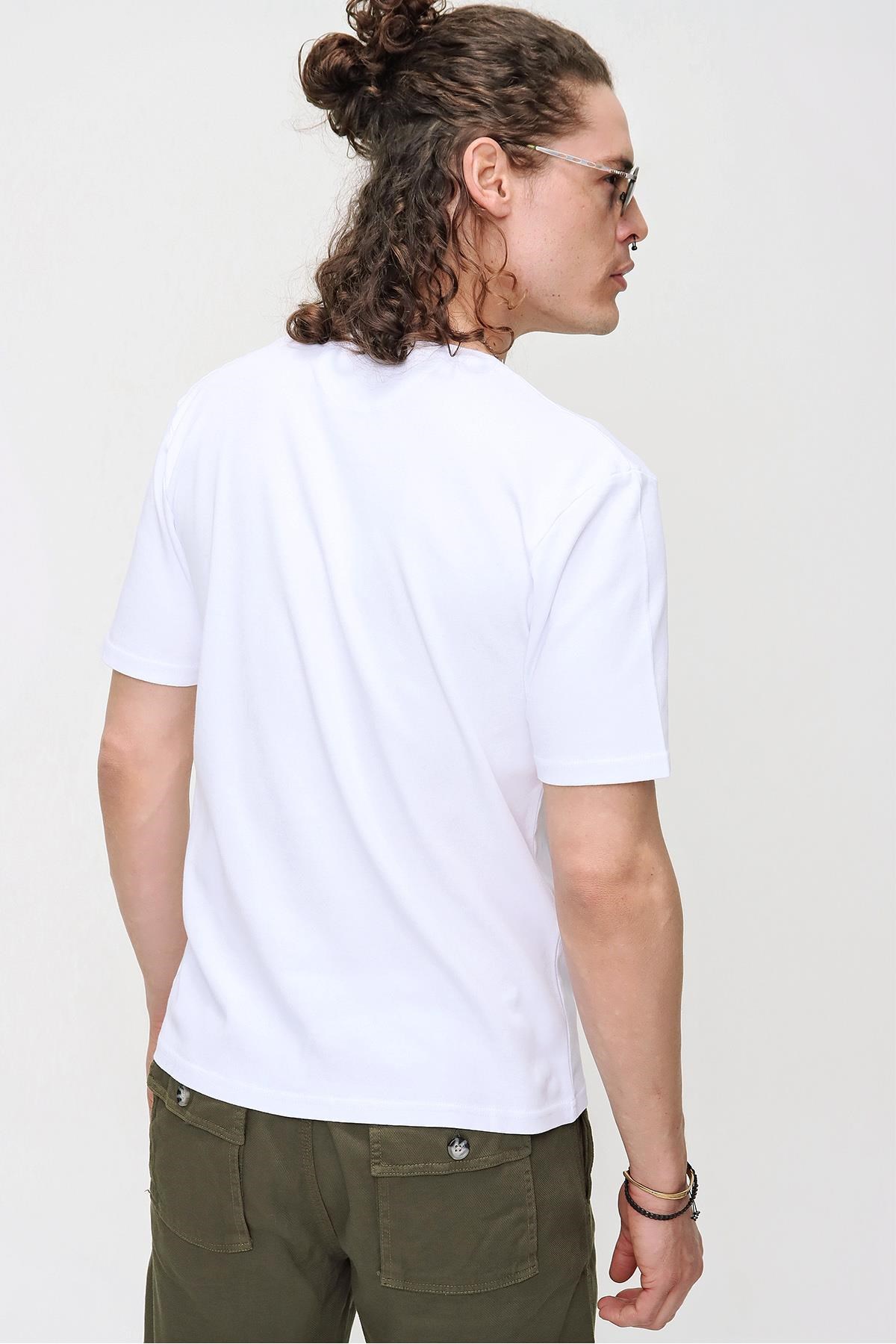 Chuba Erkek Premium Bisiklet Yaka Dokulu Regular Fit Basic T-Shirt 21S103