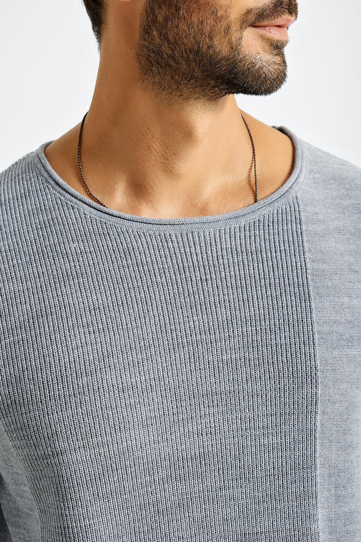 Chuba Erkek Roll Yaka Panel Desen İnce Spor Triko Kazak 21W306