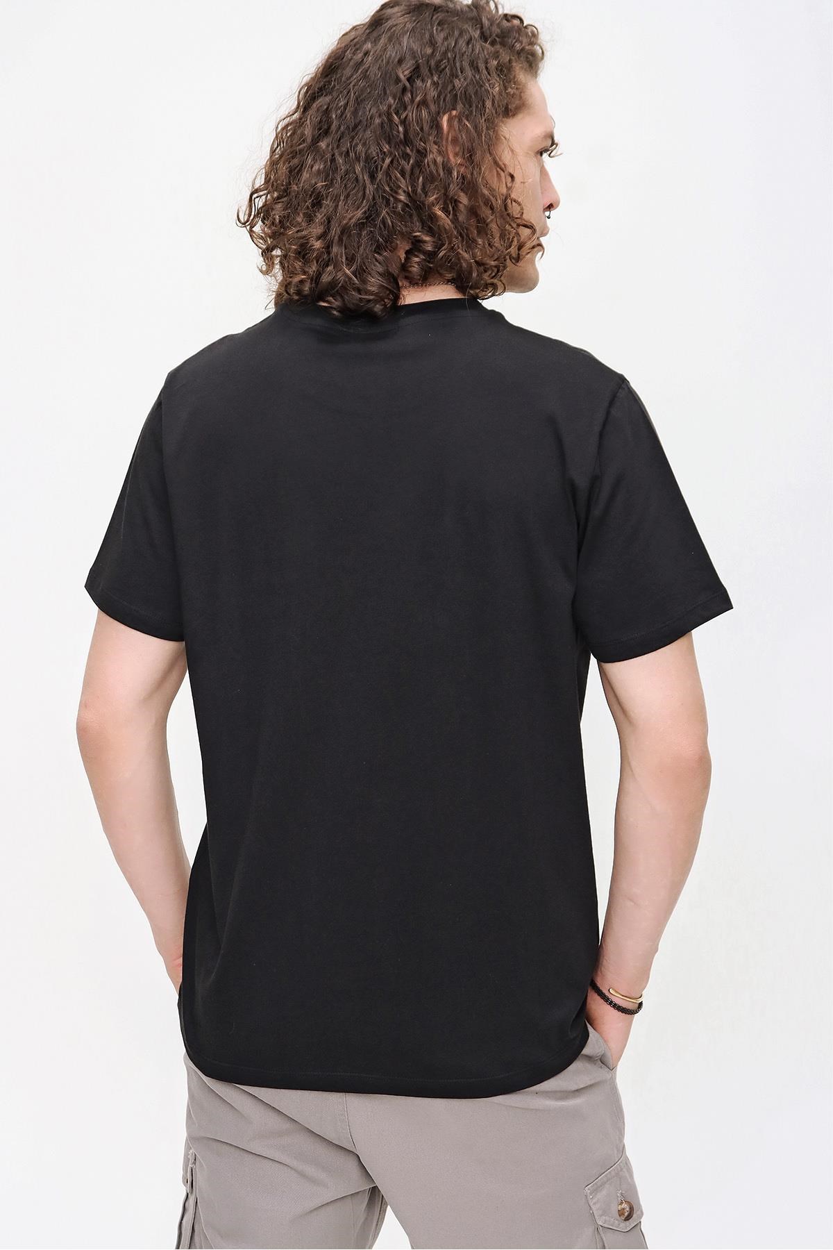 Chuba Erkek Siyah Bisiklet Yaka Regular Fit Basic Pamuklu T-Shirt 21S101