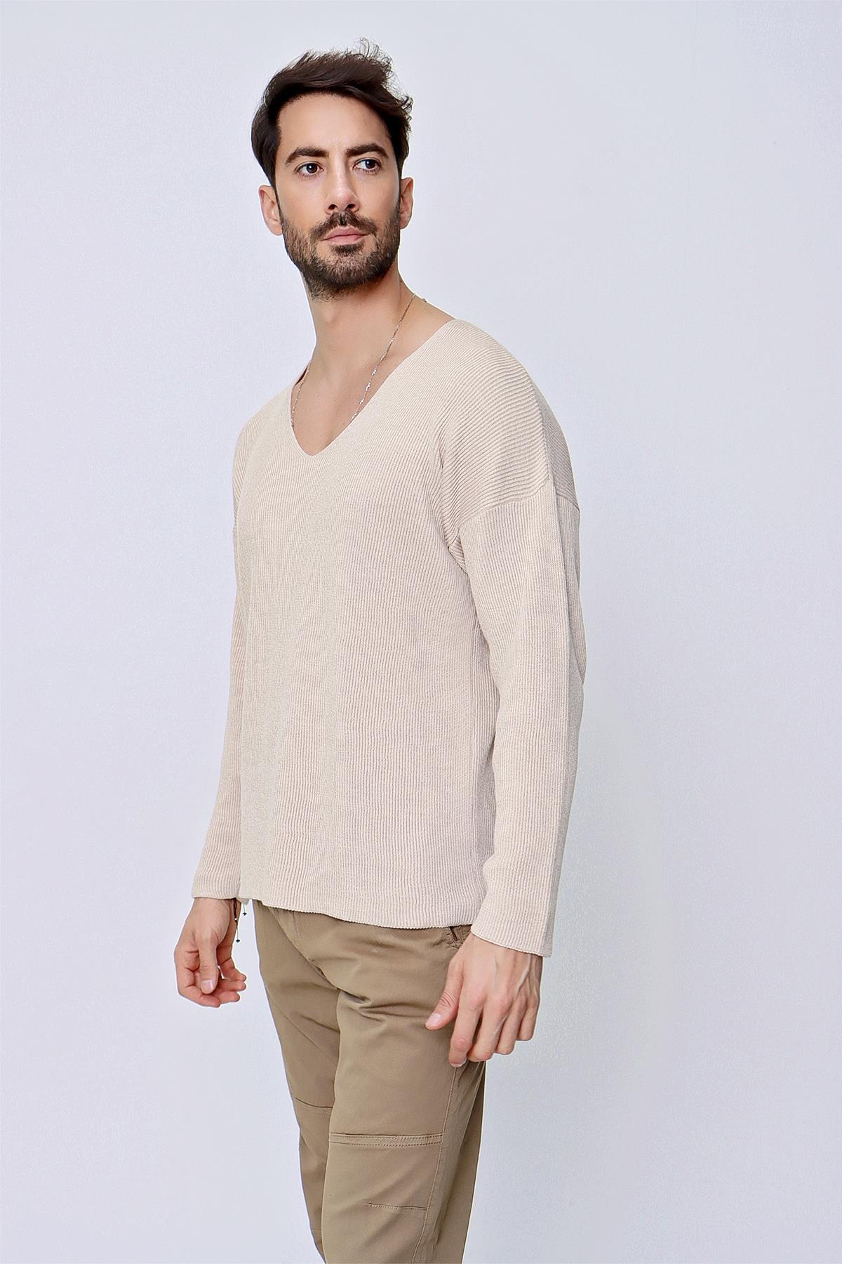 Chuba Erkek V Yaka Pamuklu Salaş Triko Kazak Bej  22SM212