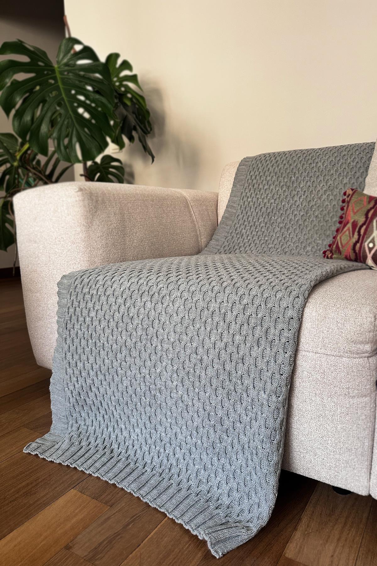 CHUBA HOME Dokulu Tv Battaniyesi - Koltuk Şalı (130cmx170cm) Gri CHOME101