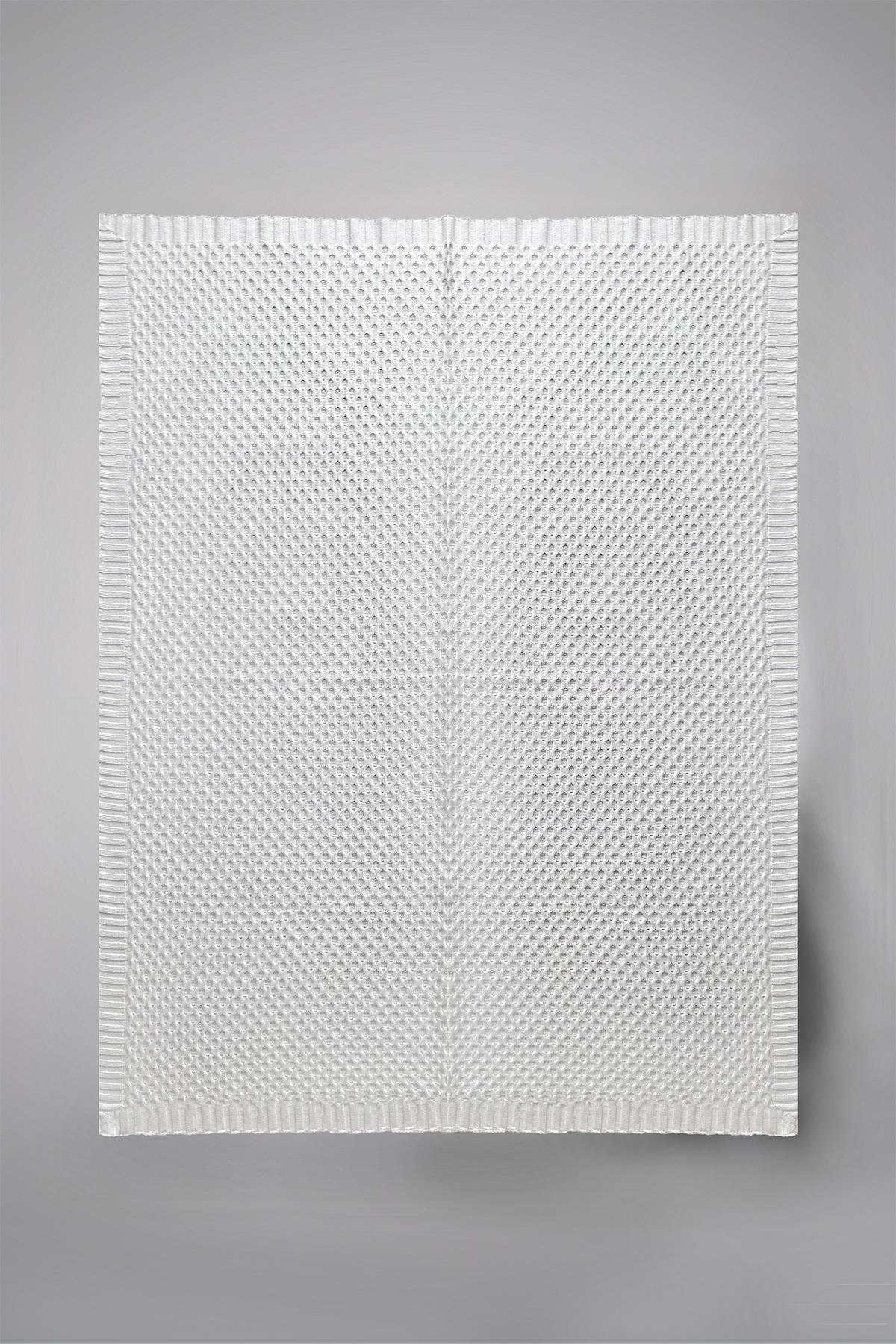 CHUBA HOME Dokulu Tv Battaniyesi - Koltuk Şalı (130cmx170cm) Beyaz CHOME101