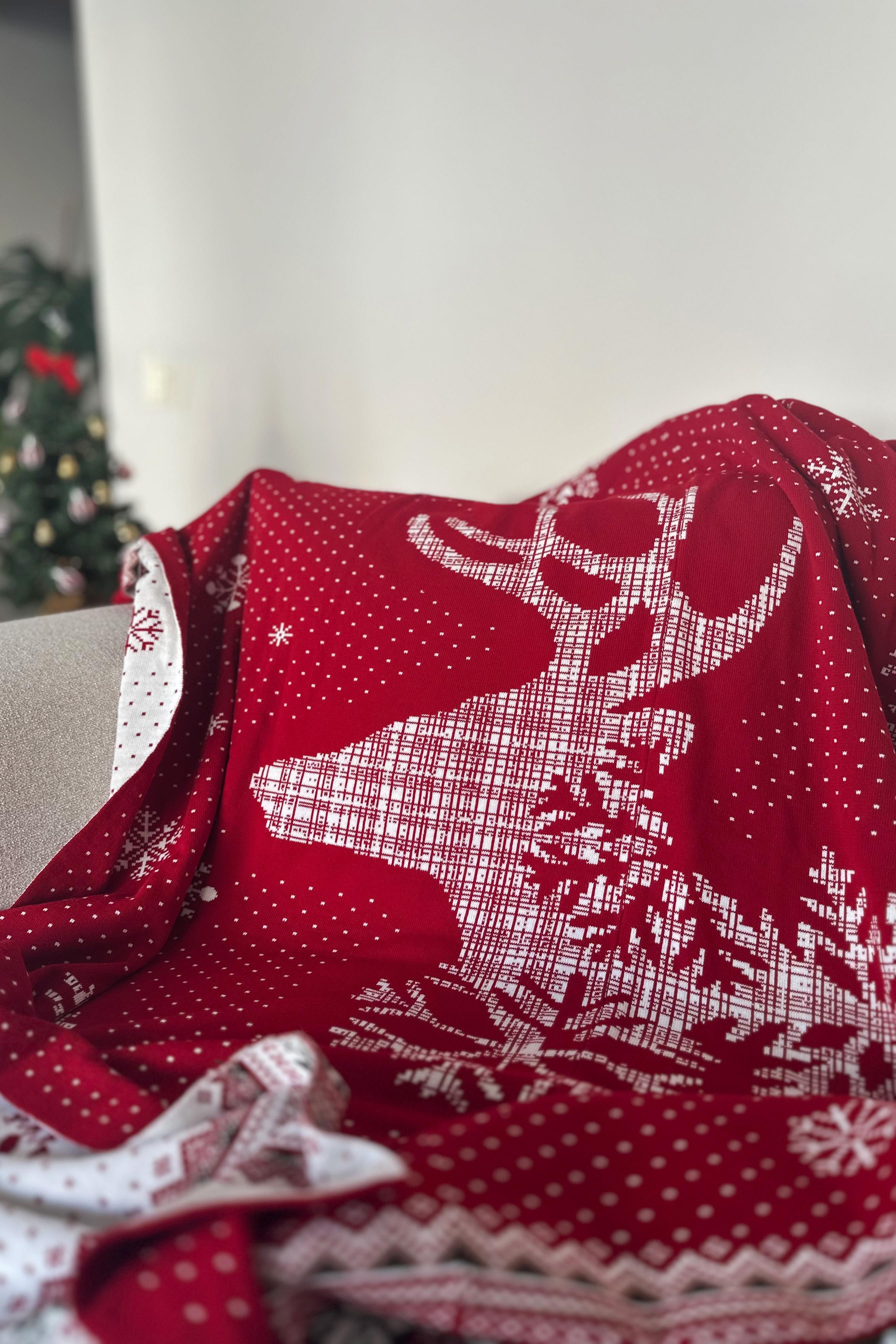 CHUBA HOME Jakarlı TV Battaniyesi - Koltuk Şalı (130x170cm) Kırmızı CHOME103