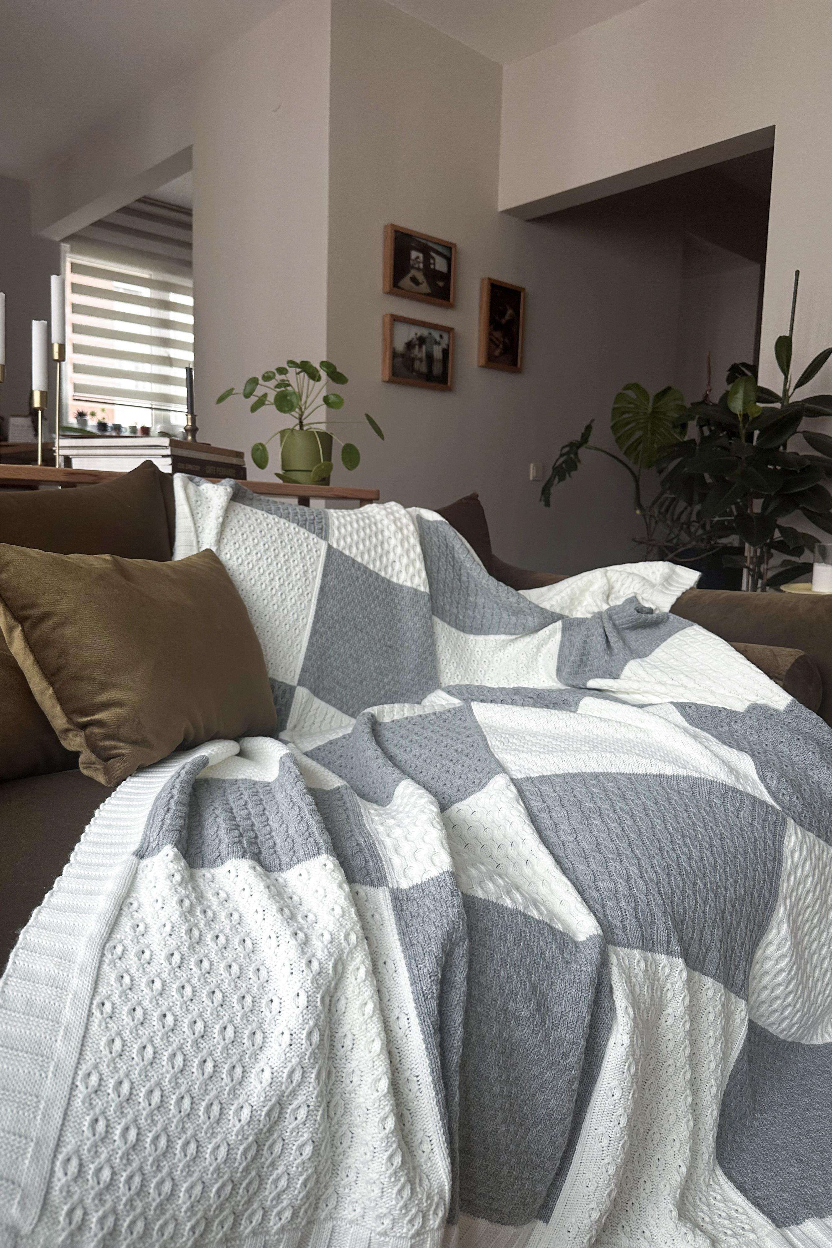 CHUBA HOME Patchwork Tv Battaniyesi (130cmx170cm) Gri-Ekru CHOME102