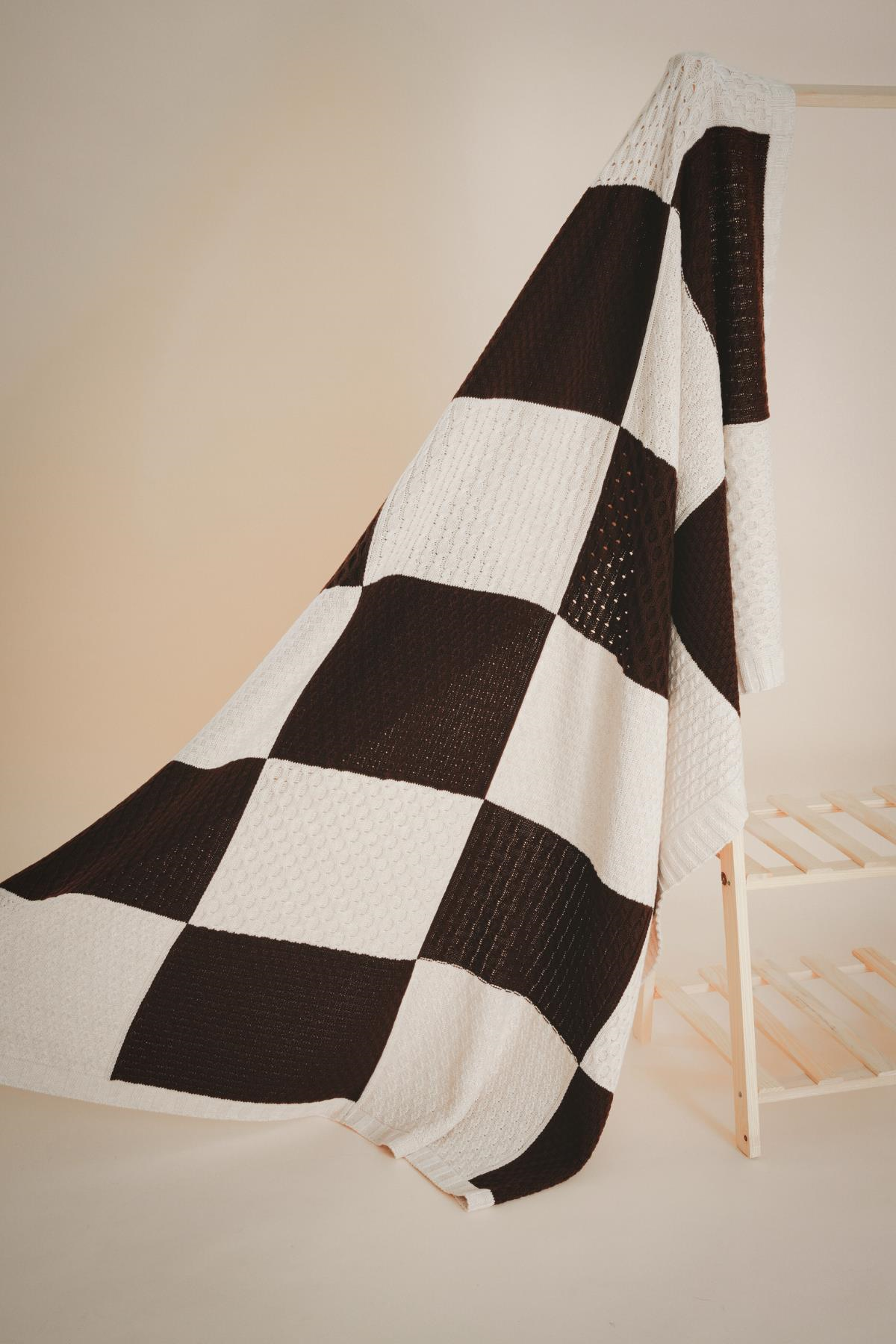 CHUBA HOME Patchwork Tv Battaniyesi (130cmx170cm) Kahve-Bej CHOME102