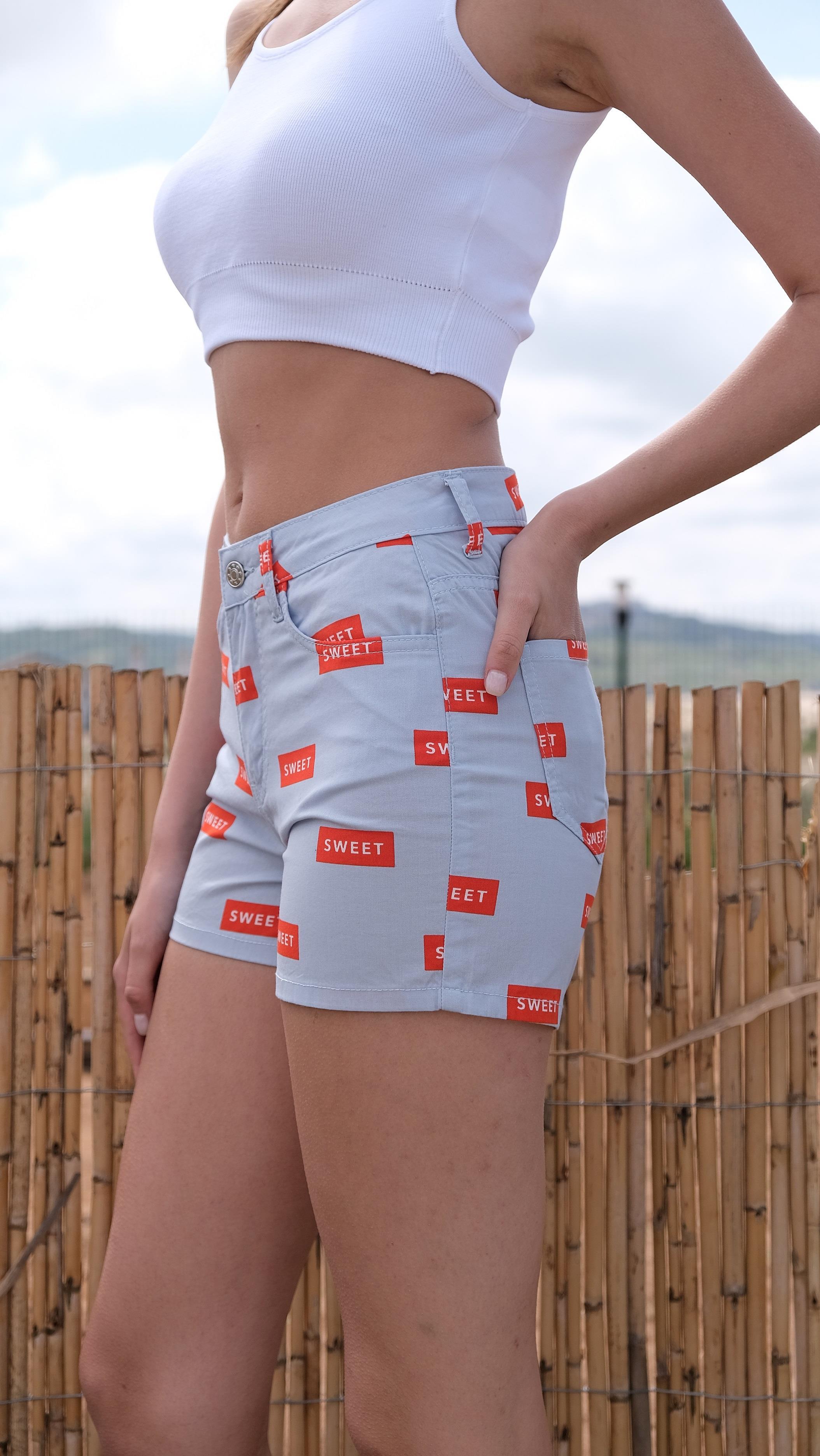 Chuba Kadın %100 Pamuklu Baskı Detaylı Düz Kesim Mini Şort Açık Mavi 23S1032