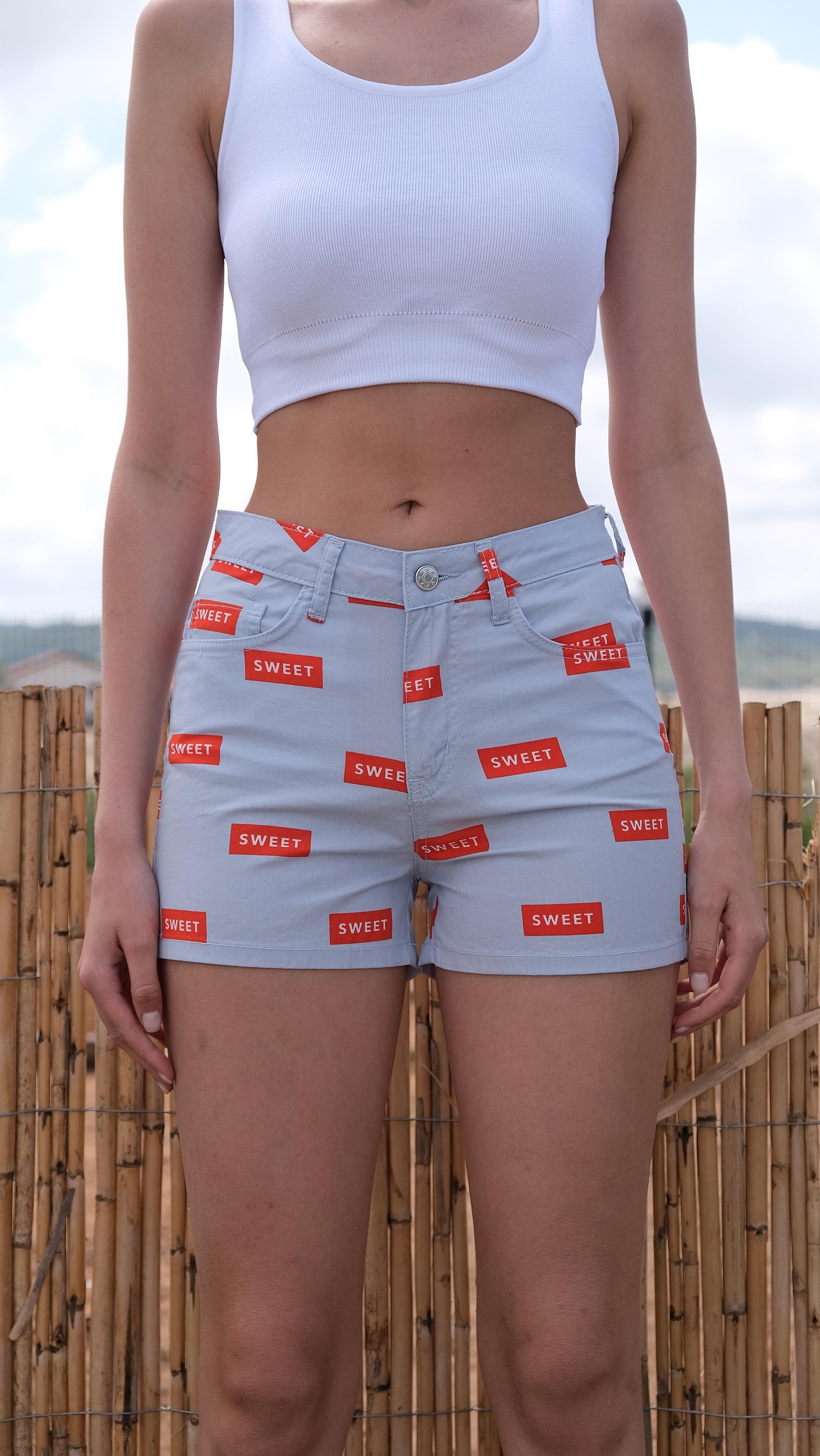 Chuba Kadın %100 Pamuklu Baskı Detaylı Düz Kesim Mini Şort Açık Mavi 23S1032