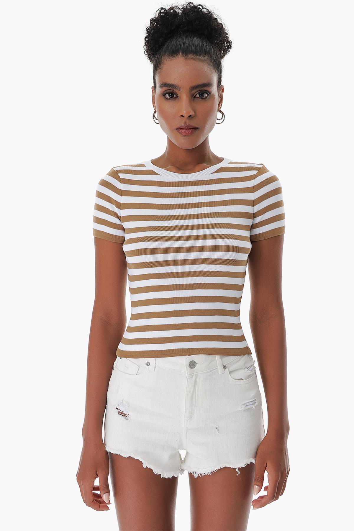 Chuba Kadın Bisiklet Yaka Çizgili Kısa Kollu Triko T-Shirt Taba-Beyaz 23S1011