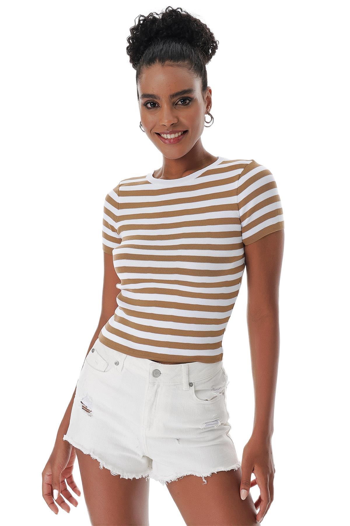 Chuba Kadın Bisiklet Yaka Çizgili Kısa Kollu Triko T-Shirt Taba-Beyaz 23S1011