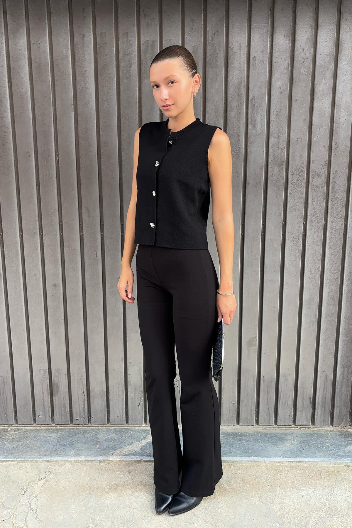 Chuba Kadın Bisiklet Yaka Gümüş Düğme Aksesuarlı Triko Yelek Siyah 26W3035