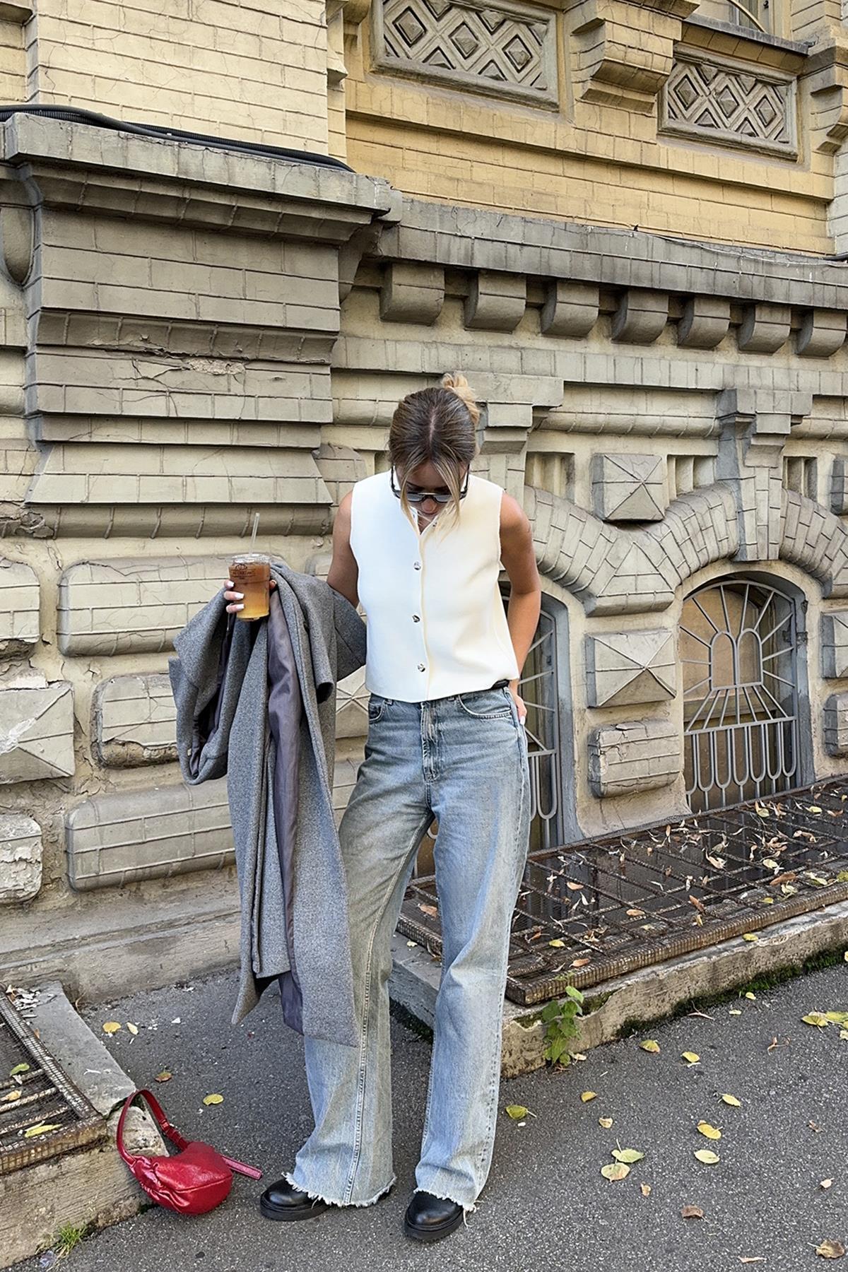 Chuba Kadın Bisiklet Yaka Gümüş Düğme Aksesuarlı Triko Yelek Ekru 26W3035