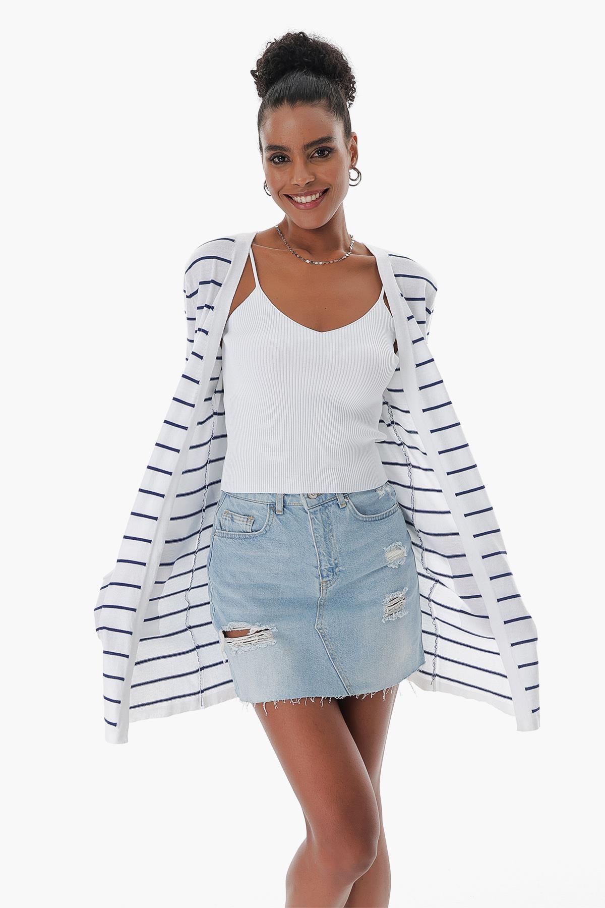 Chuba Kadın Çizgili Cep Detaylı Açık Form Pamuklu İnce Triko Hırka Beyaz 23S1010