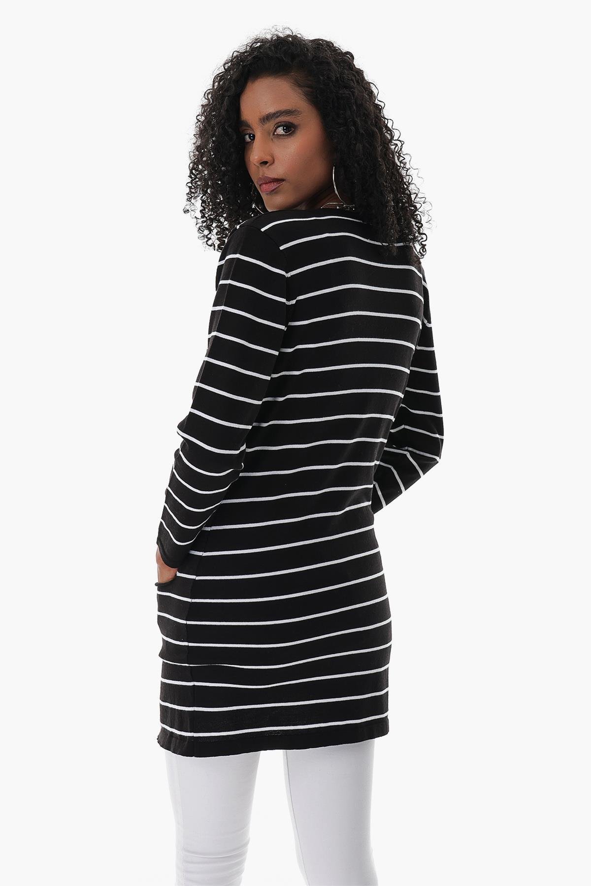 Chuba Kadın Çizgili Cep Detaylı Açık Form Pamuklu İnce Triko Hırka Siyah 23S1010