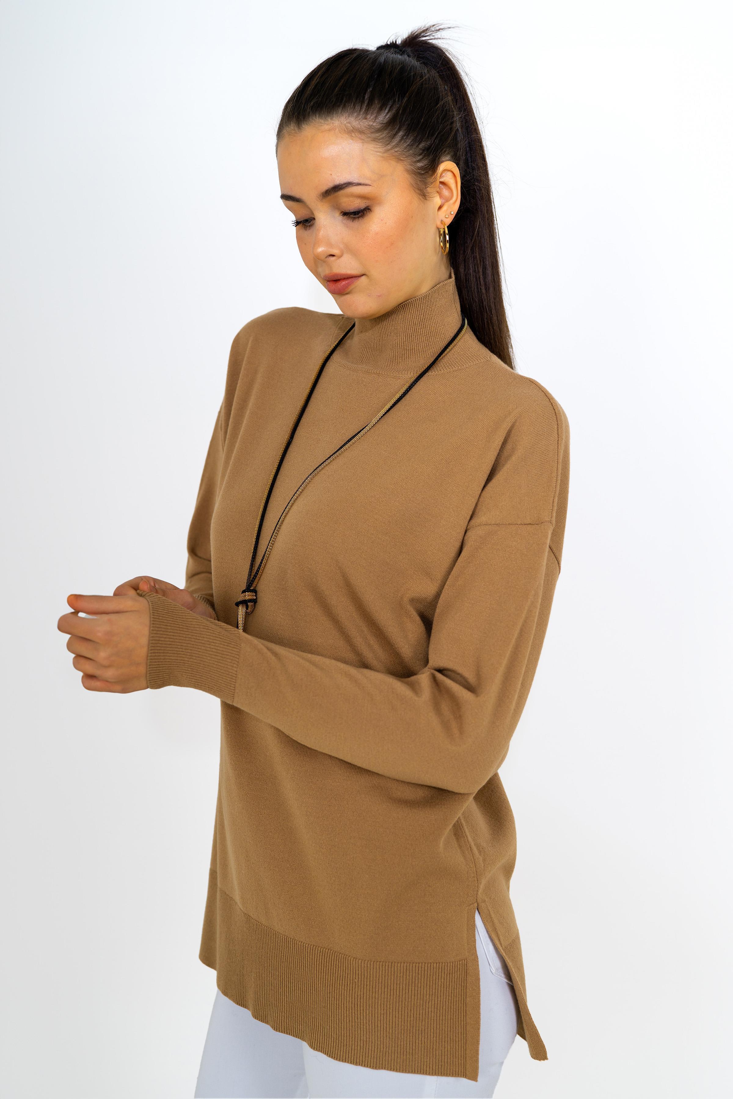 Chuba Kadın Geniş Kalıp Yumuşak Dokulu Balıkçı Yaka Triko Kazak Camel 24W141