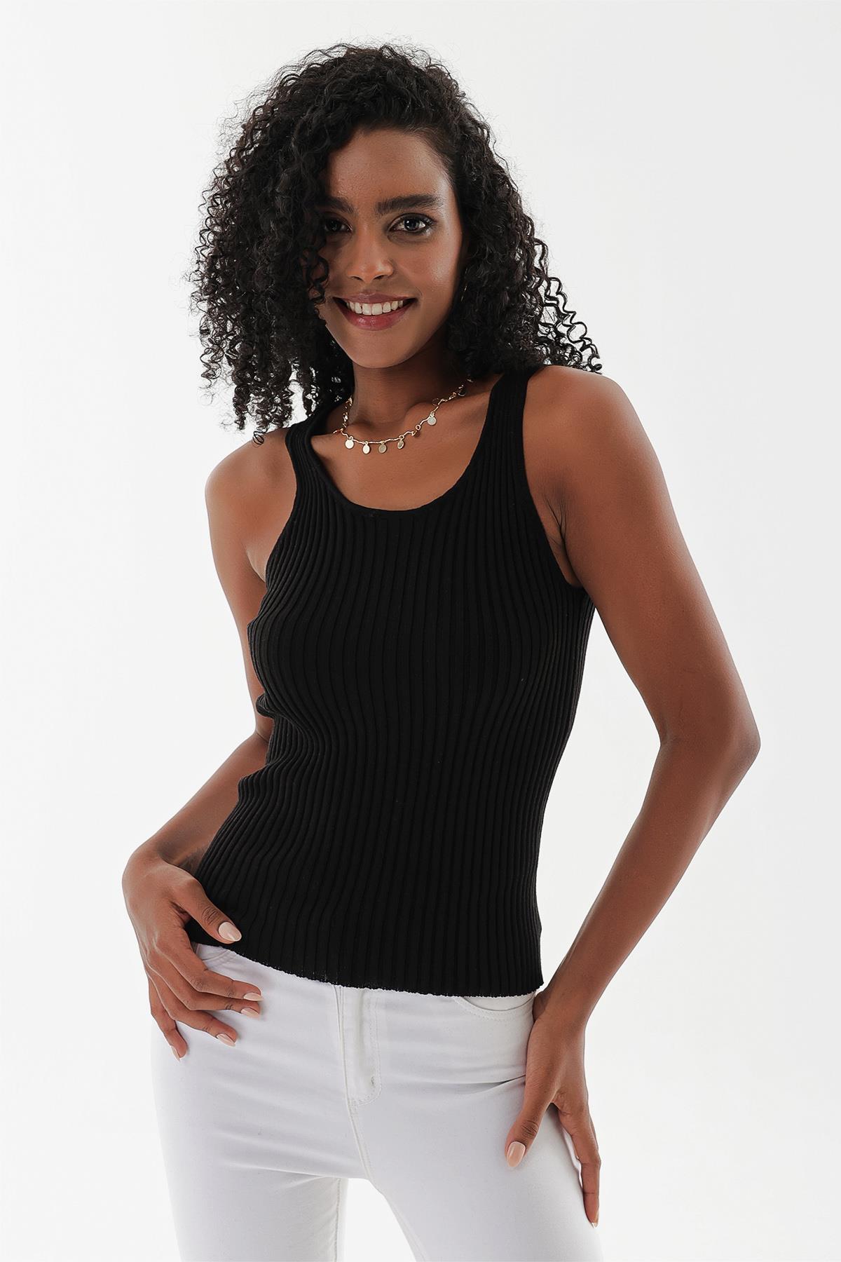 Chuba Kadın Havuz Yaka Fitilli İnce Pamuklu Triko Atlet Siyah 23S1015