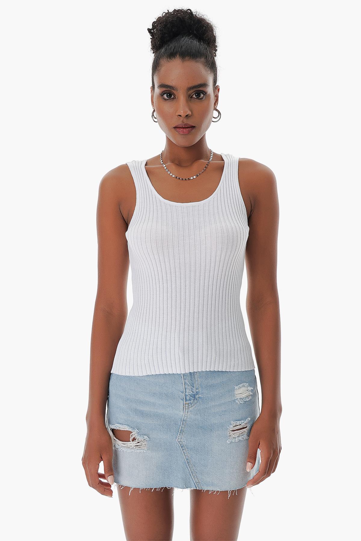 Chuba Kadın Havuz Yaka Fitilli İnce Pamuklu Triko Atlet Beyaz 23S1015