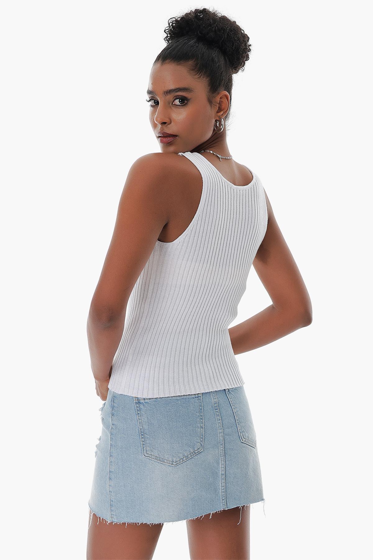 Chuba Kadın Havuz Yaka Fitilli İnce Pamuklu Triko Atlet Beyaz 23S1015