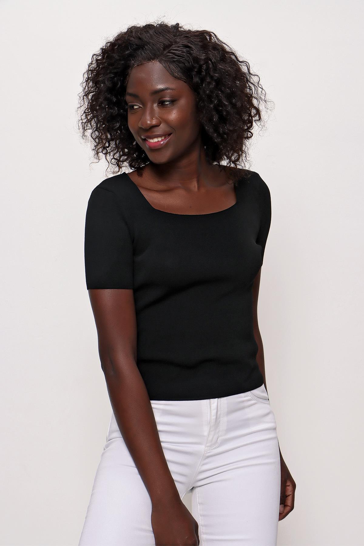 Chuba Kadın Kare Yaka Kısa Kollu İnce Triko Kazak Siyah 22SW314