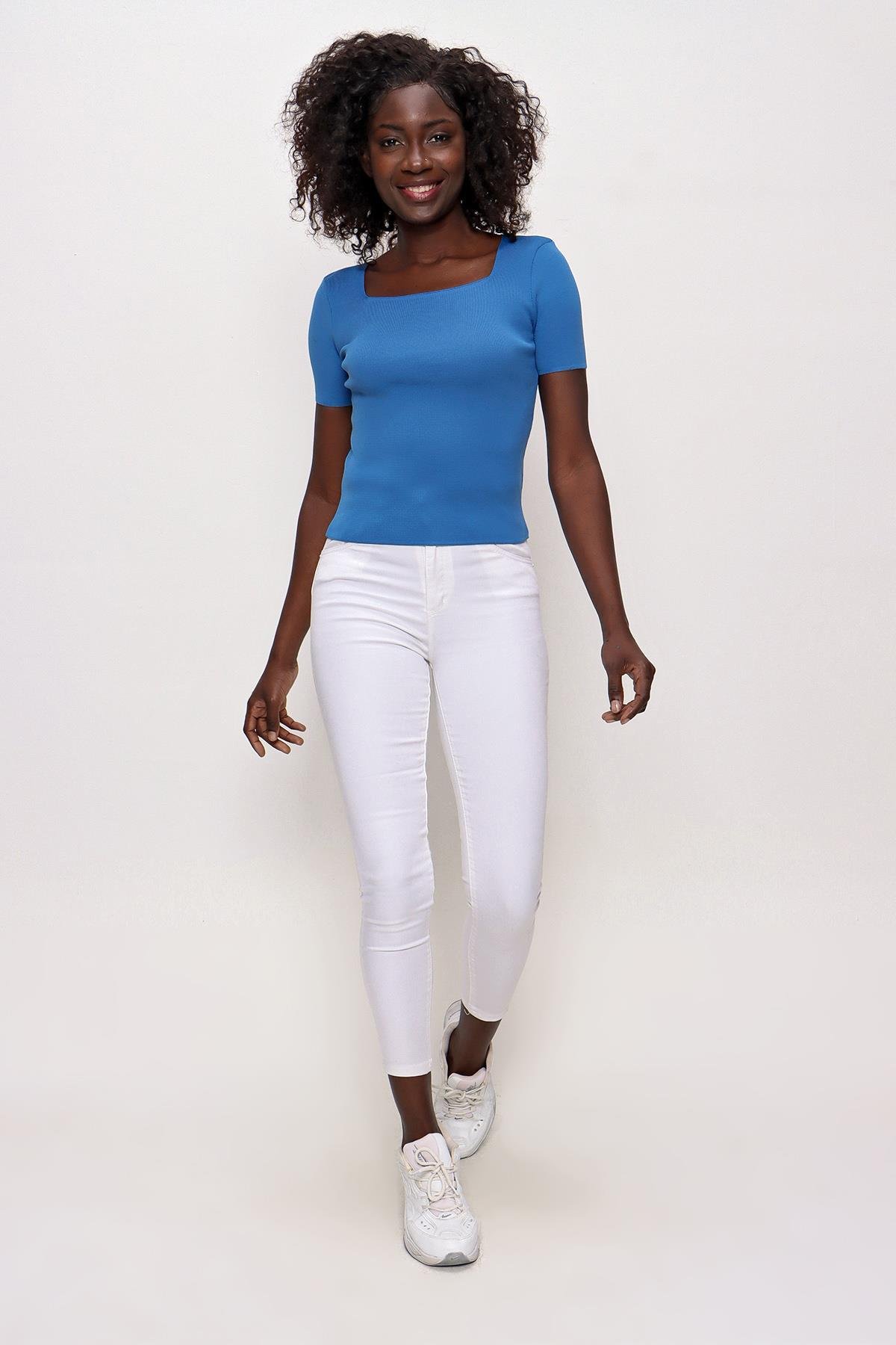 Chuba Kadın Kare Yaka Kısa Kollu İnce Triko Kazak İndigo 22SW314