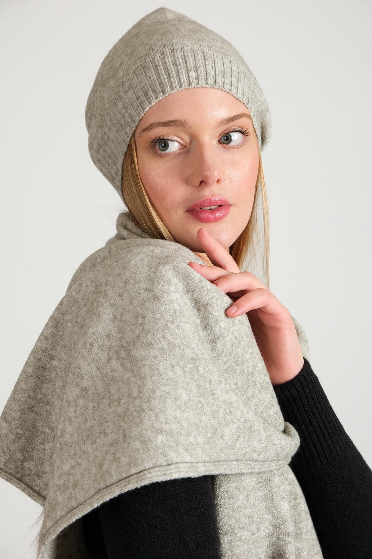 Chuba Kadın Melanj Yumuşak Tuşe Atkı Bere Takımı Gri 23W505