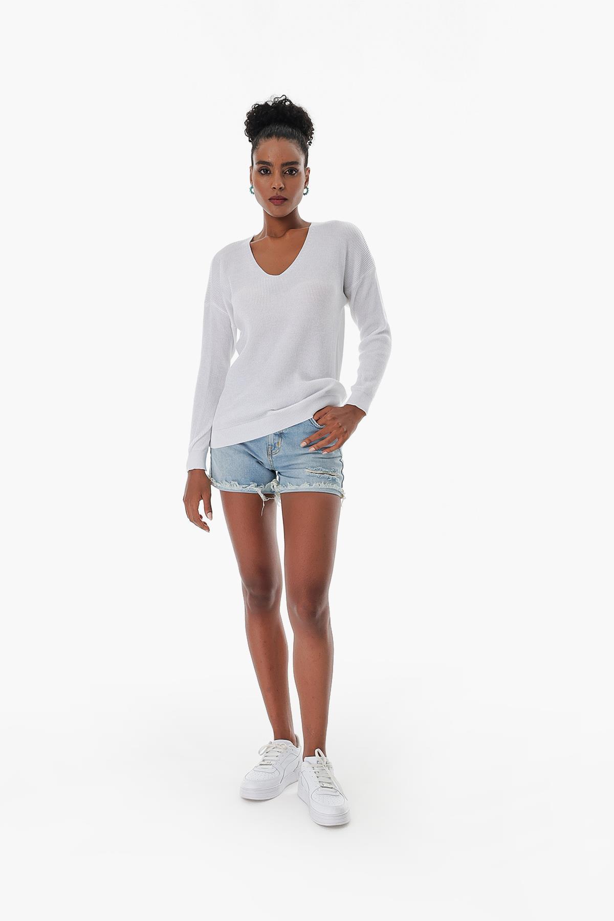 Chuba Kadın Pamuklu V Yaka Selanik Örgü Triko Kazak Beyaz 23S1004