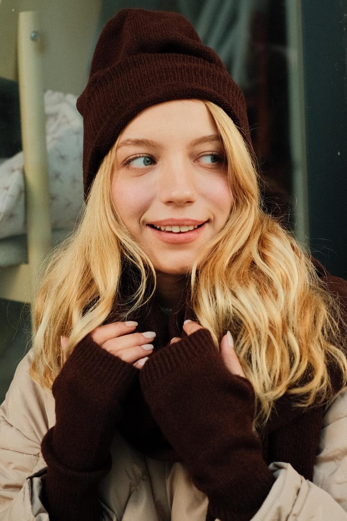 Chuba Kadın Triko Atkı & Bere & Eldiven Üçlü Takım Set Kahve 26W5006