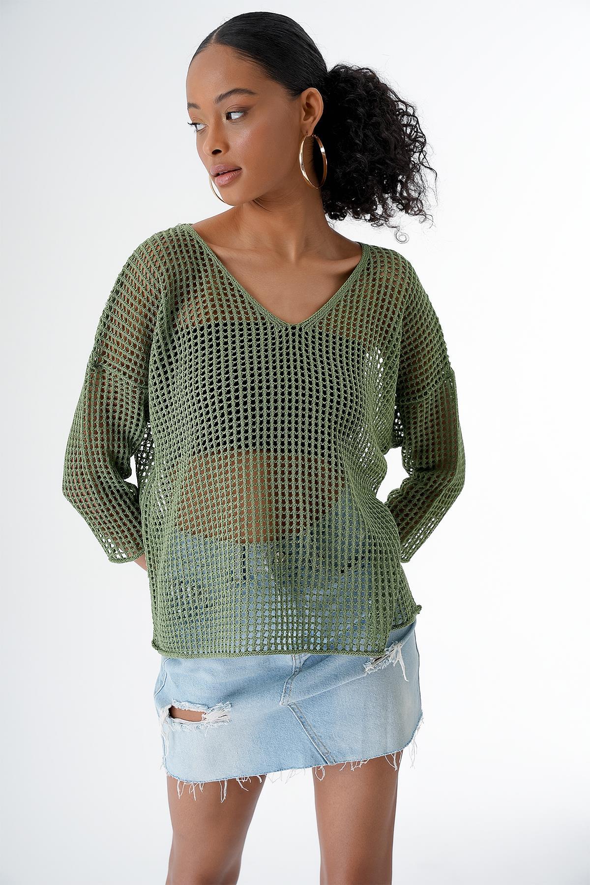 Chuba Kadın V Yaka Ajurlu Transparan Triko Bluz  Yeşil 24S154