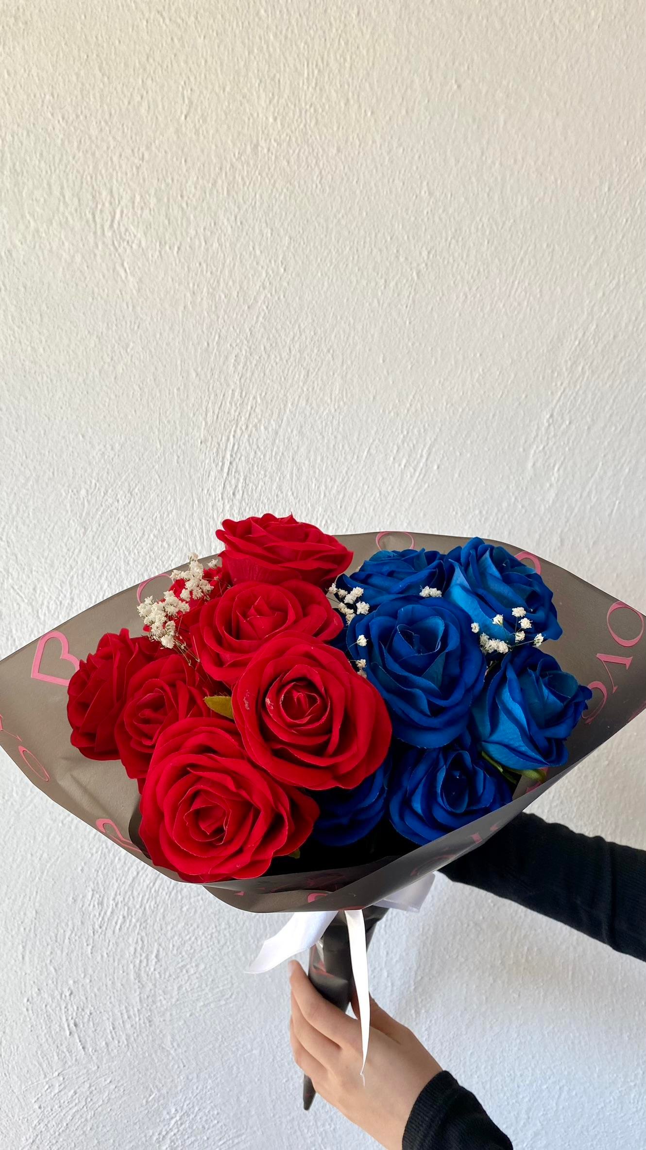 Sevgililer Günü Özel Hediye Çiçek Aranjmanı Kırmızı Gül Buketi(14 Şubat)