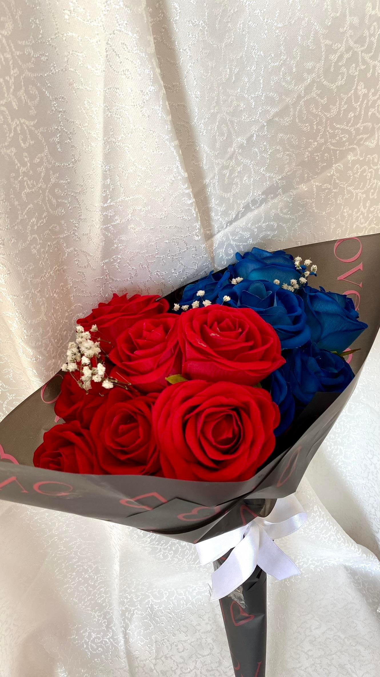 Sevgililer Günü Özel Hediye Çiçek Aranjmanı Kırmızı Gül Buketi(14 Şubat)