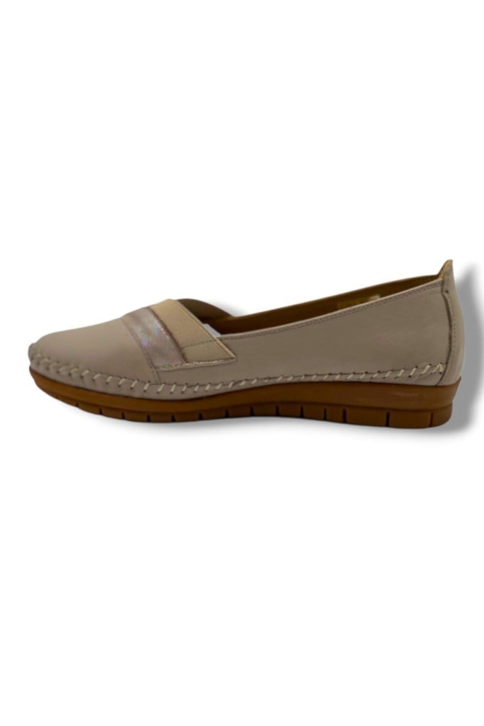 Ellanor 3816-26 Hakiki Deri Parlak Garni Detaylı Anatomik Kadın Ayakkabı 35-41