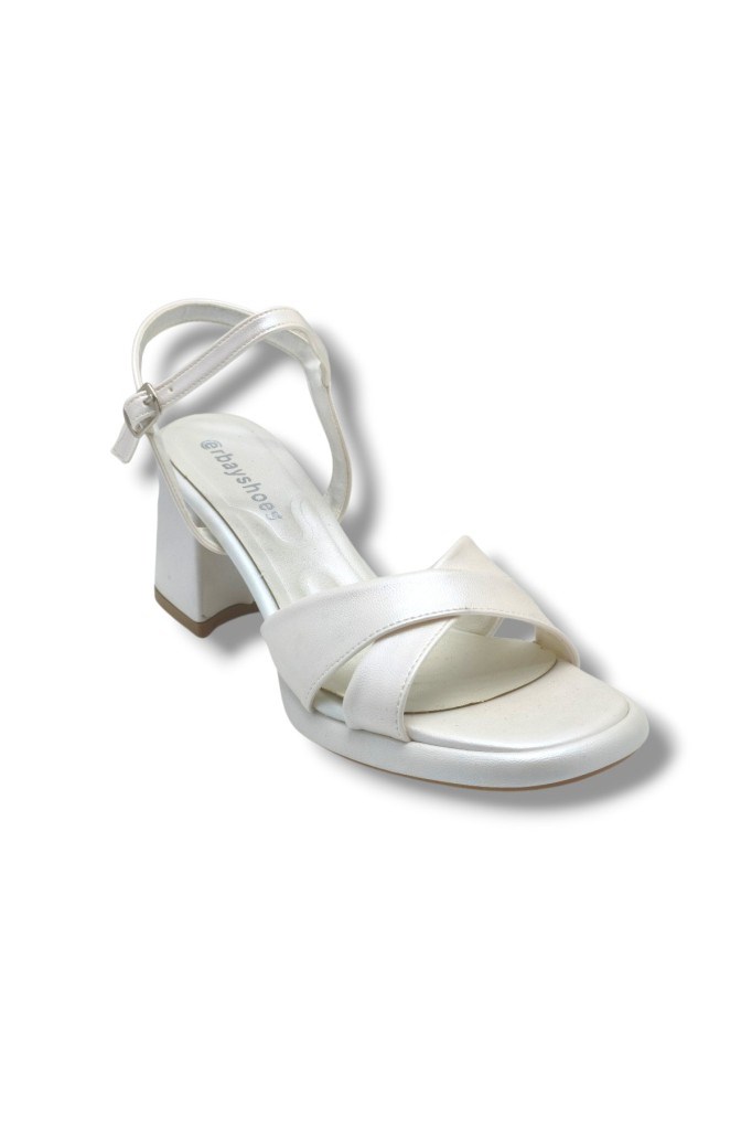 Erbay 405-26 Cilt Deri Çapraz Bant Kalın Topuk Anatomik Kadın Sandalet(7cm)