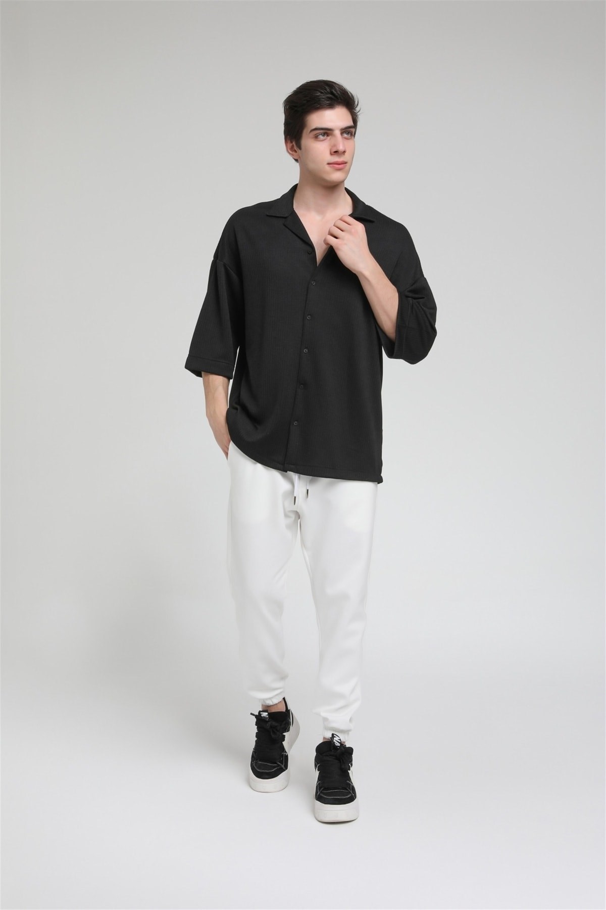 Apaş Yaka Oversize Kısa Kol Penye Gömlek R-3586