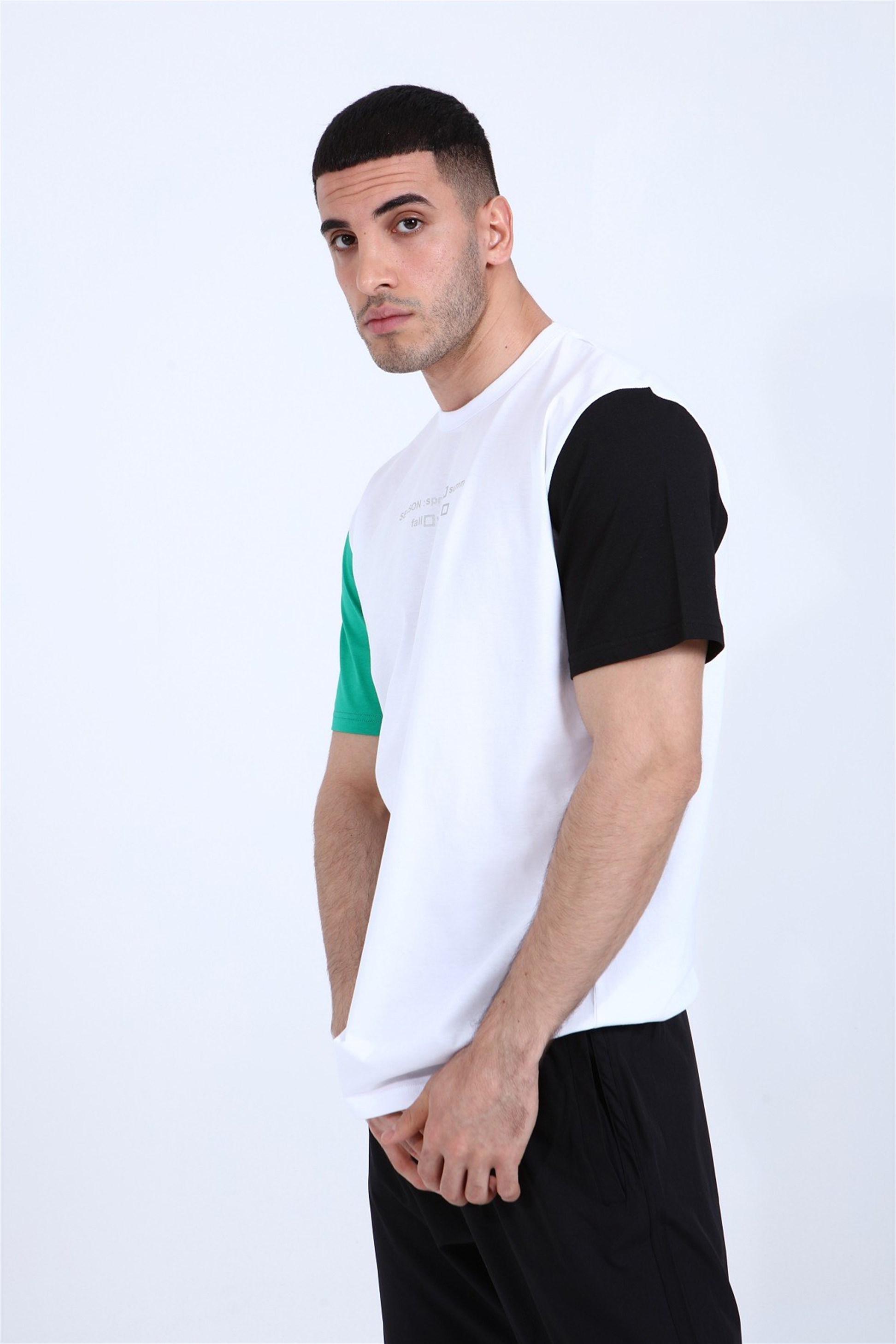 BASKILI ÜÇ RENK T-SHİRT R-5223