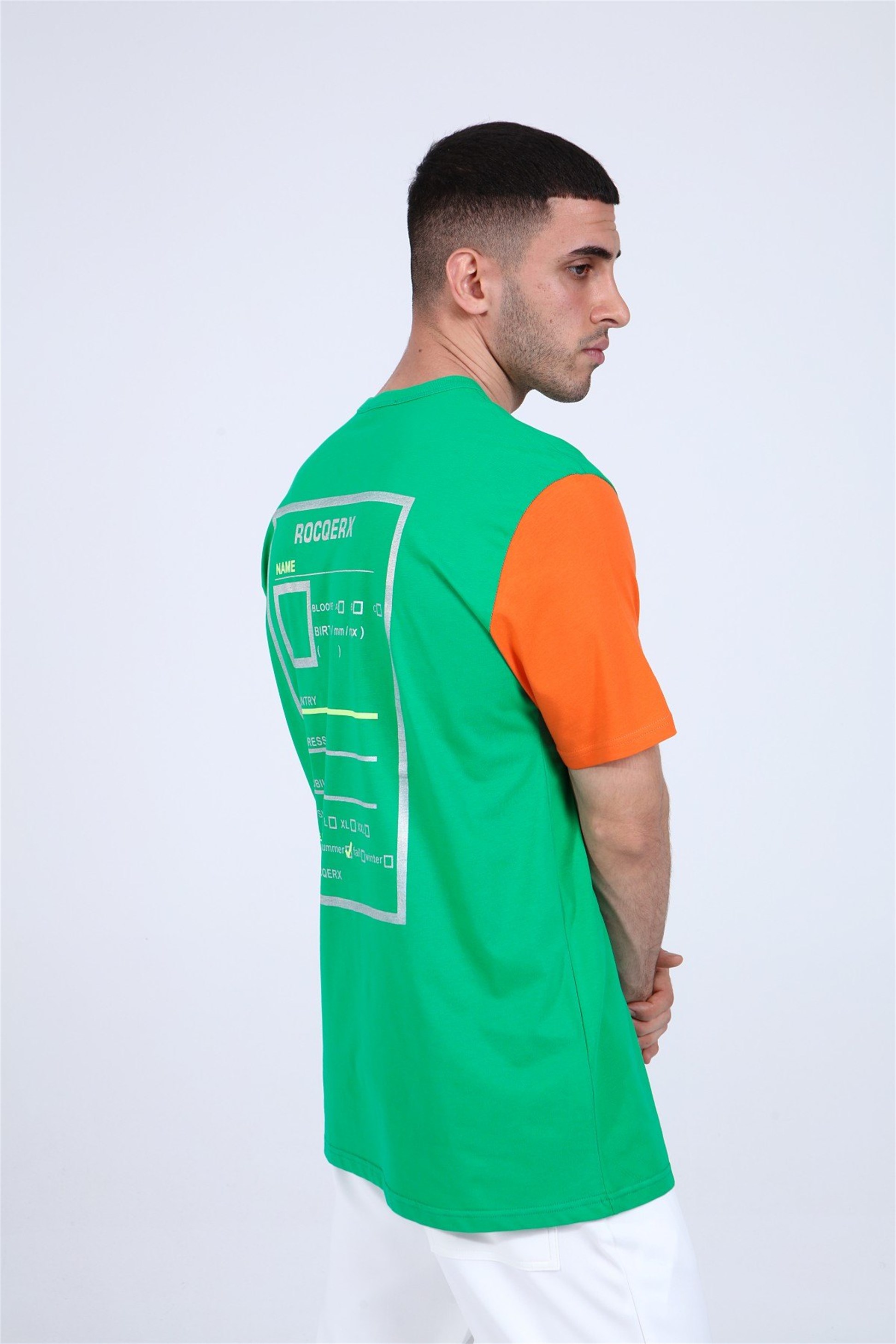 BASKILI ÜÇ RENK T-SHİRT R-5223