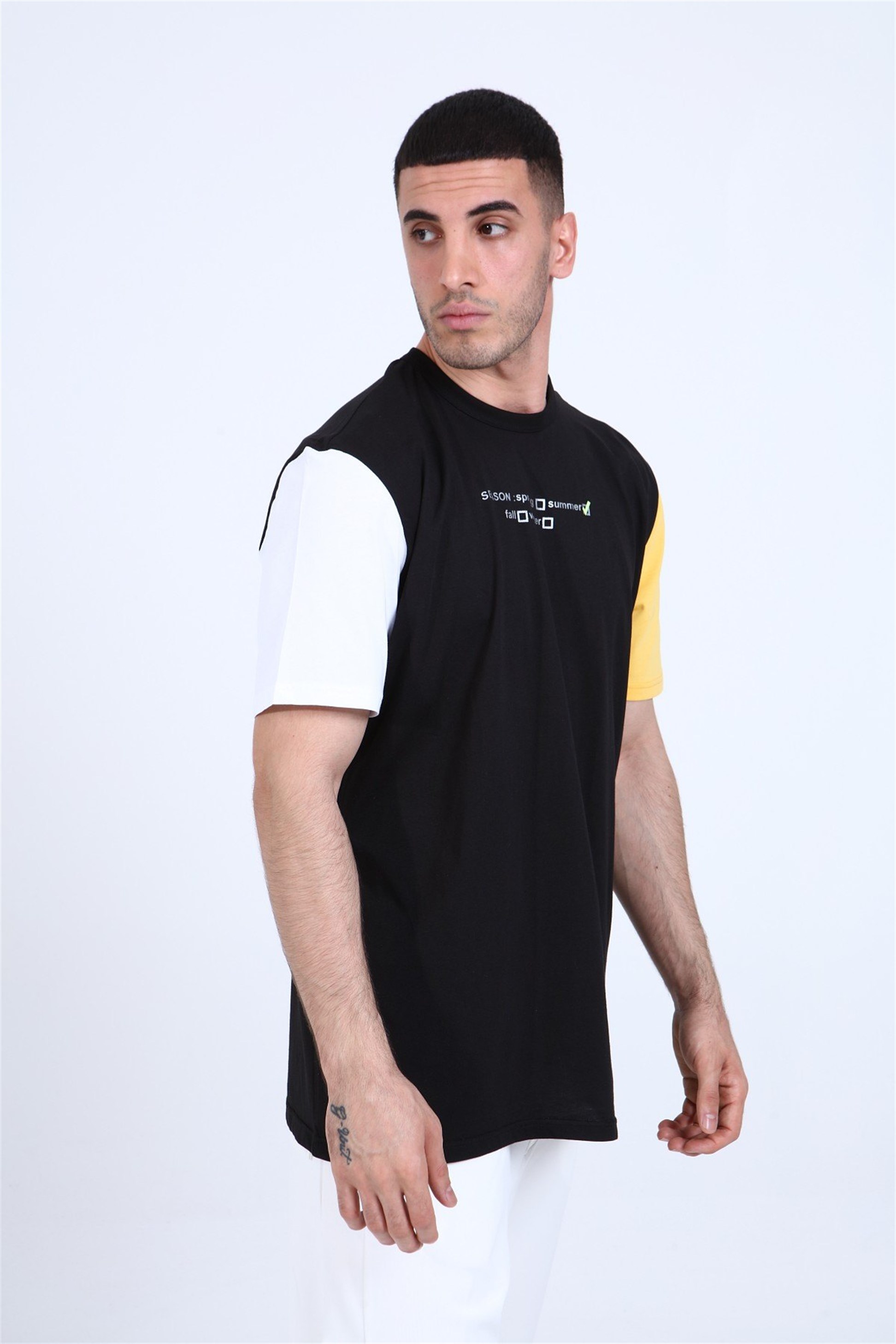 BASKILI ÜÇ RENK T-SHİRT R-5223
