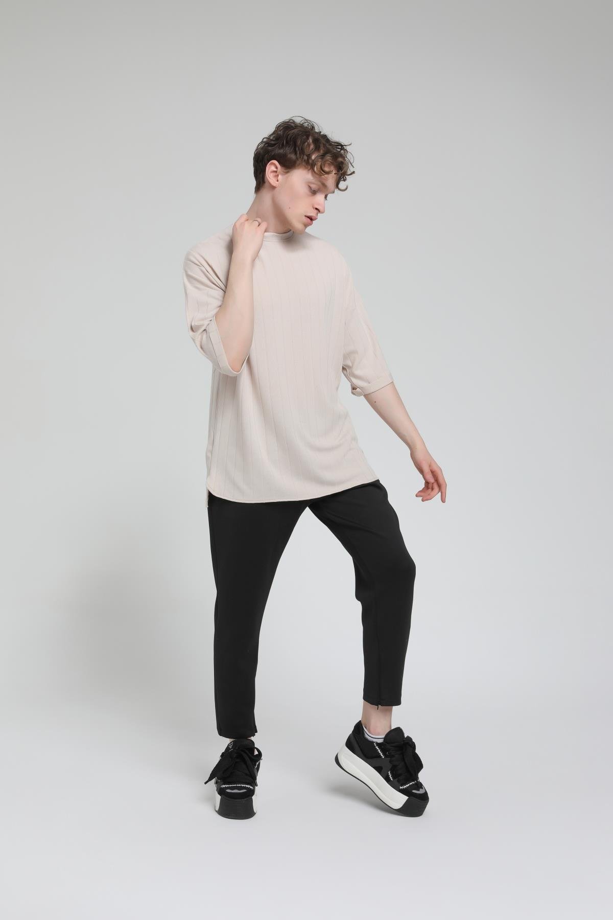 Bisiklet Yaka Eteği Oval Oversize T-shirt R-5527