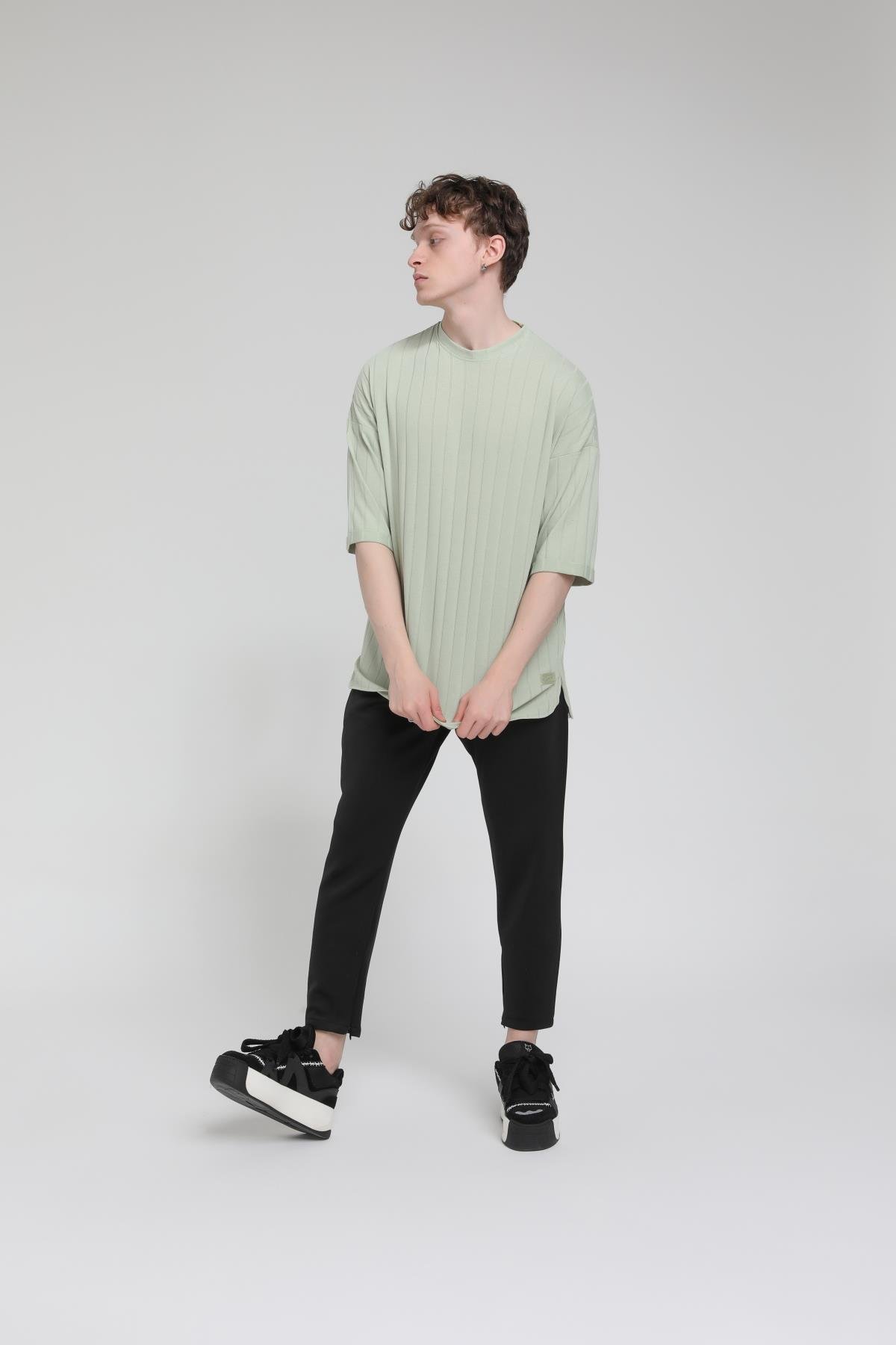 Bisiklet Yaka Eteği Oval Oversize T-shirt R-5527