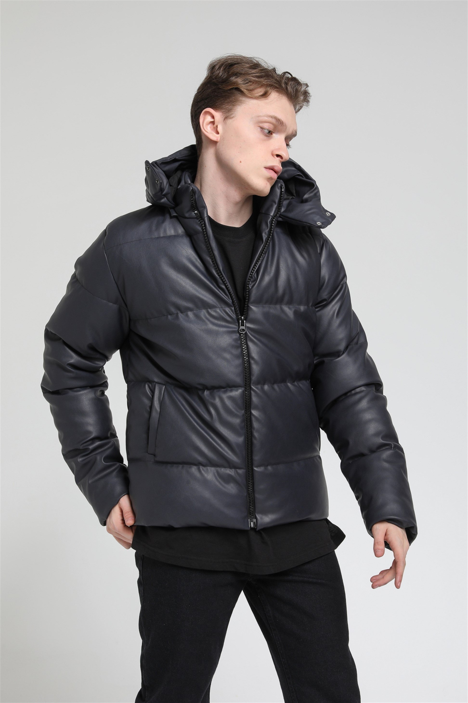 Kapüşonlu Şişme Deri Mont  R-2140