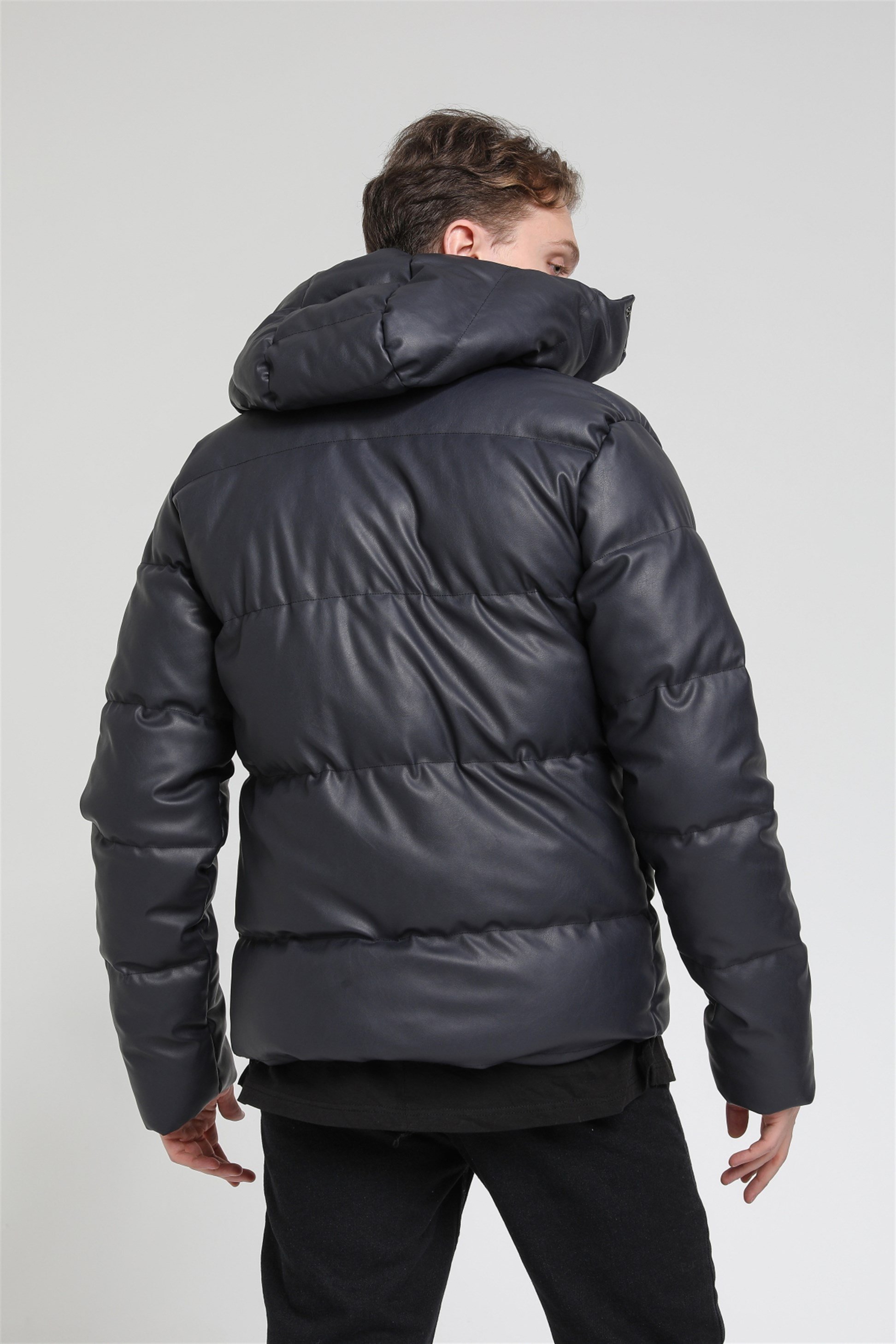 Kapüşonlu Şişme Deri Mont  R-2140